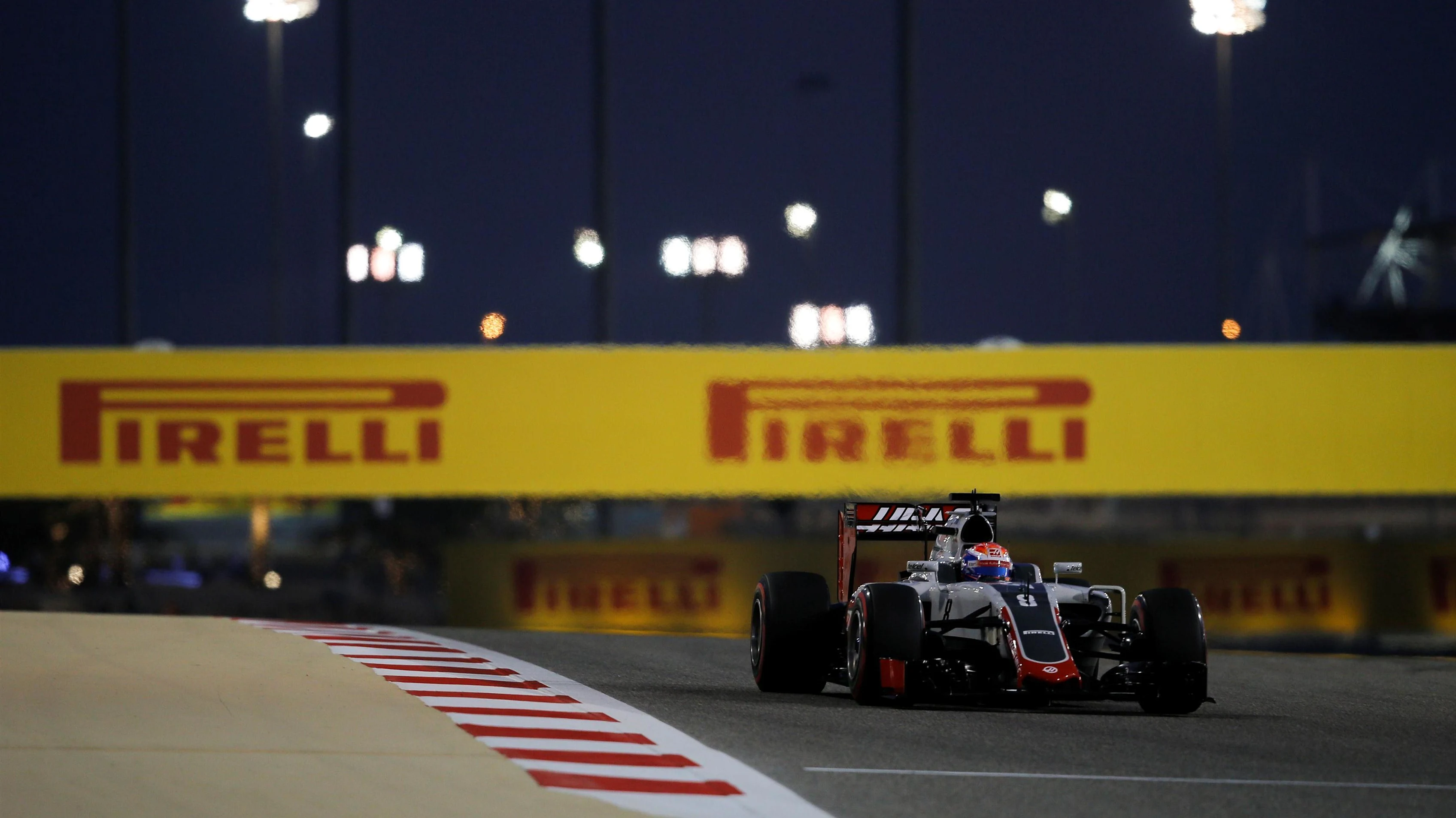 Romain Grosjean (FRA) Haas VF-16 at Formula One World Championship, Rd2, Bahrain Grand Prix