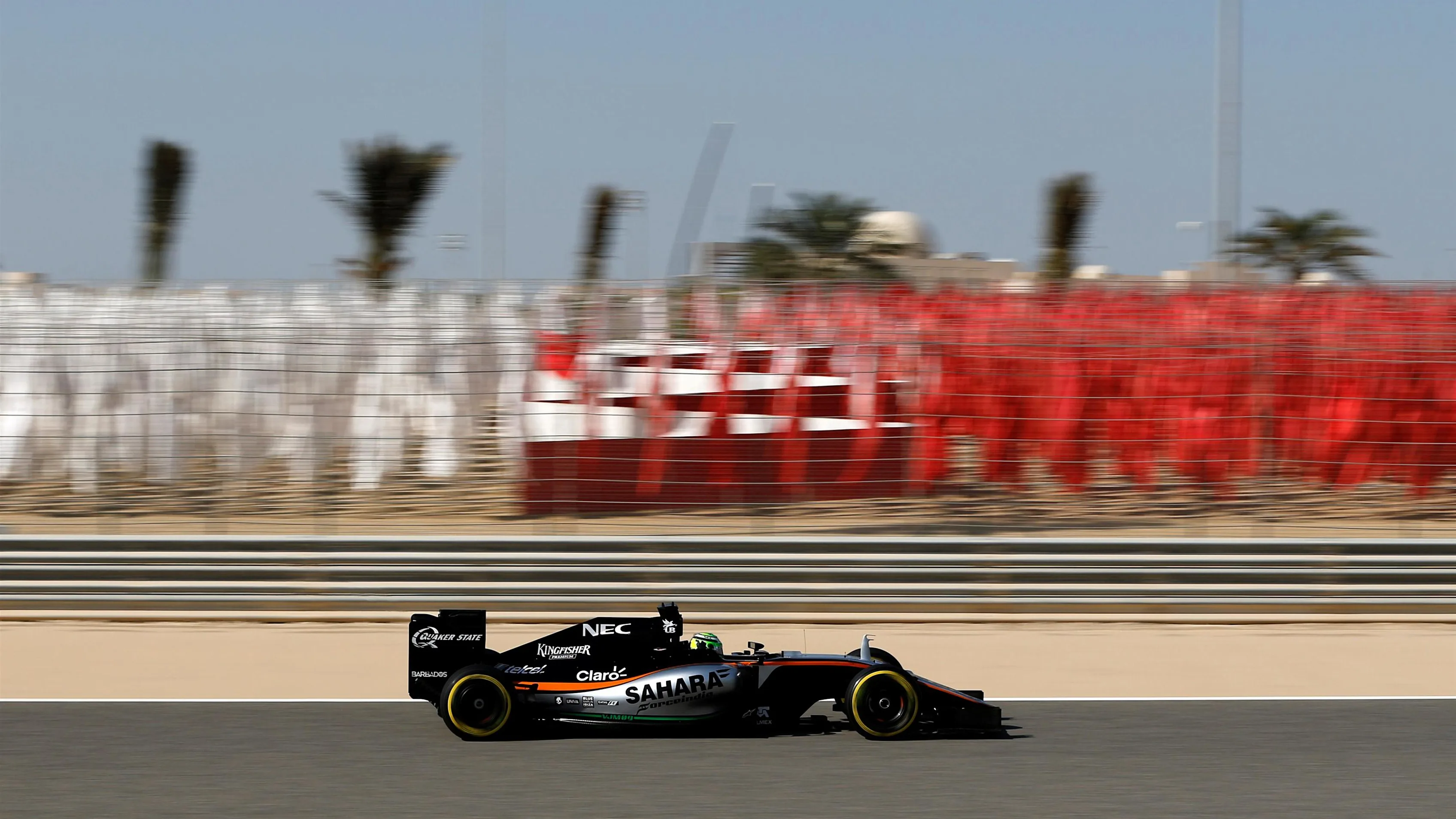 Sergio Perez (MEX) Force India VJM09 at Formula One World Championship, Rd2, Bahrain Grand Prix