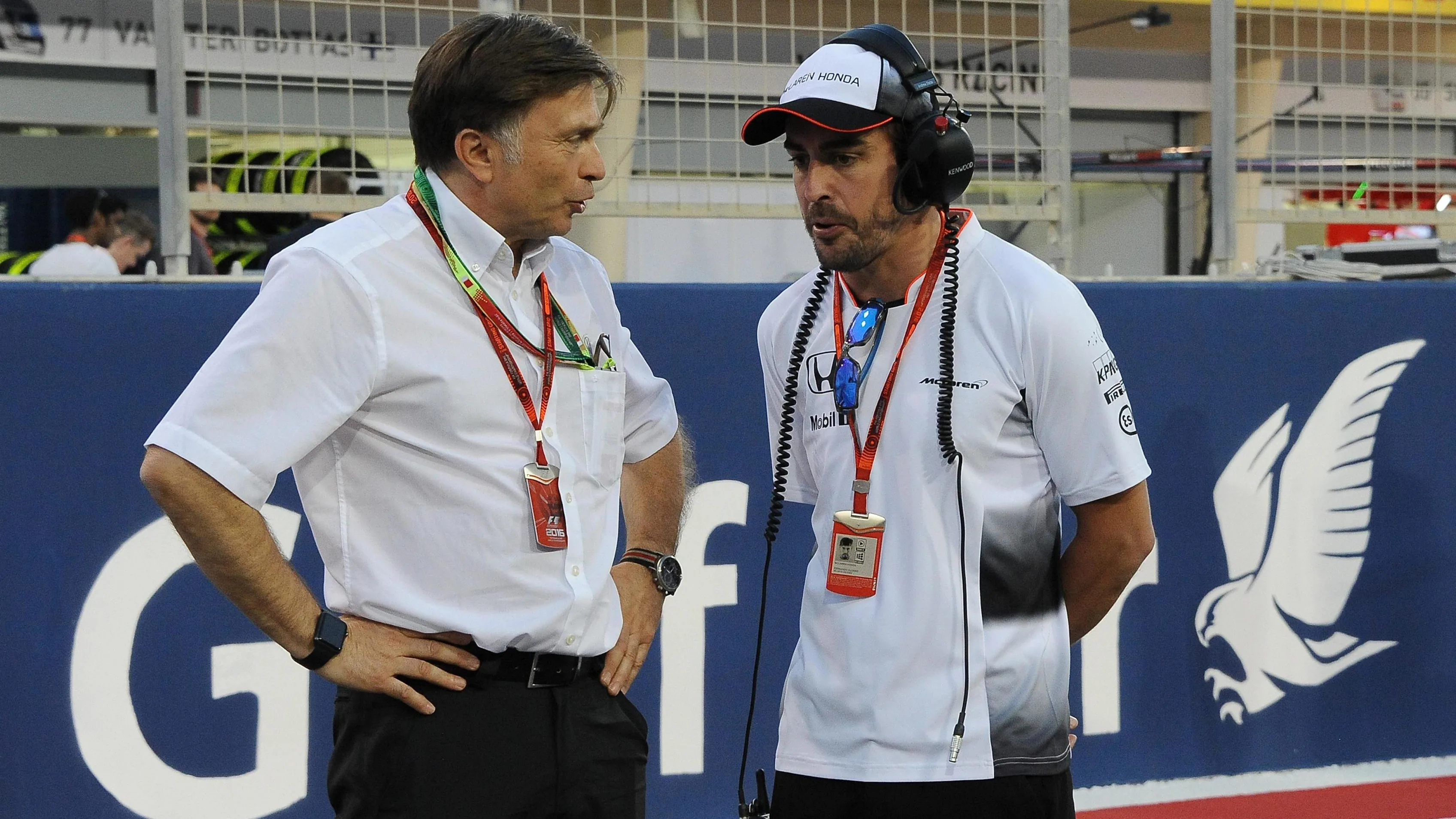 Fernando Alonso (ESP) McLaren and Jost Capito (GER) McLaren on the grid at Formula One World Championship, Rd2, Bahrain Grand Prix Race, Bahrain International Circuit, Sakhir, Bahrain, Sunday 3 April 2016. © Sutton Motorsport Images