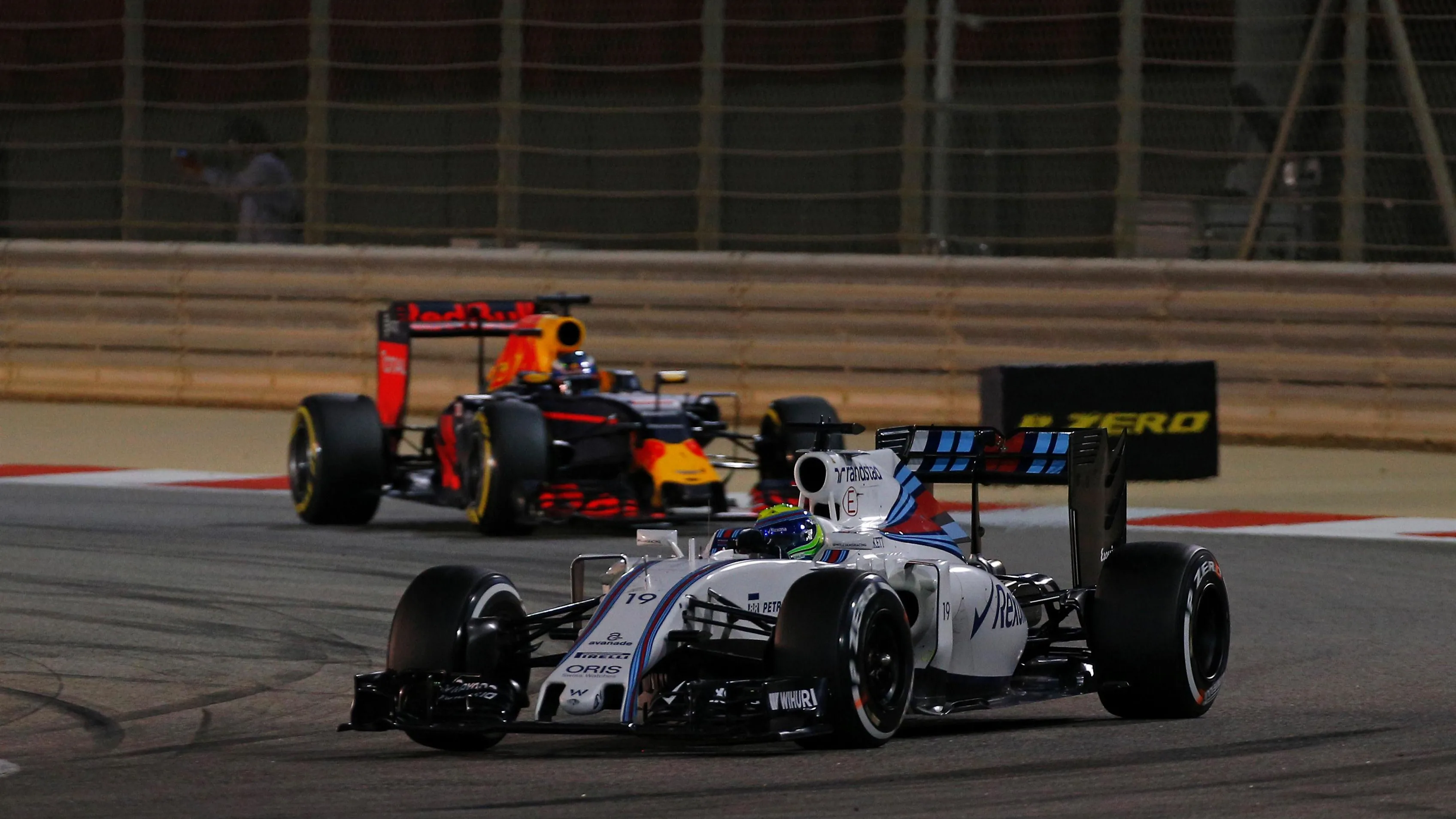 Felipe Massa (BRA) Williams FW38 at Formula One World Championship, Rd2, Bahrain Grand Prix Race,