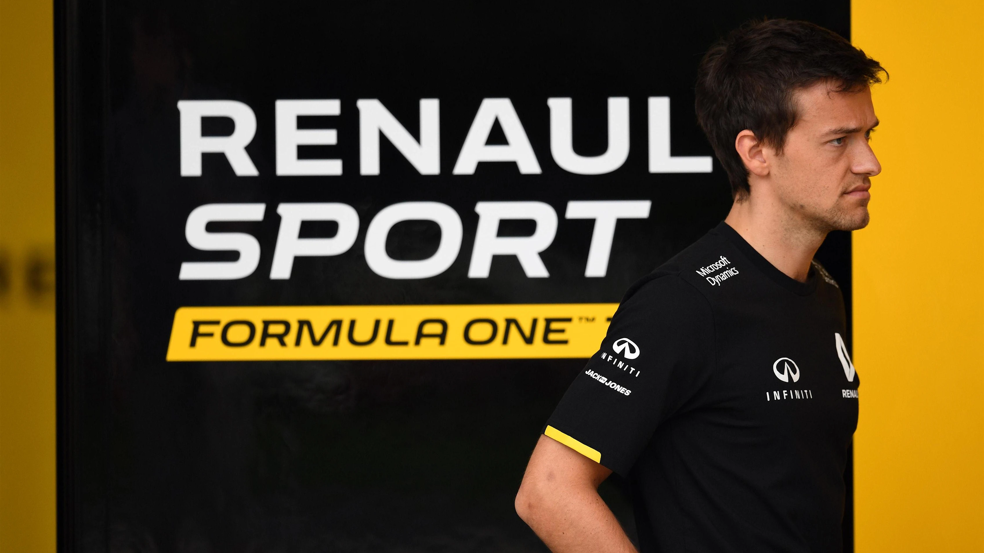 Jolyon Palmer (GBR) Renault Sport F1 Team at Formula One World Championship, Rd2, Bahrain Grand