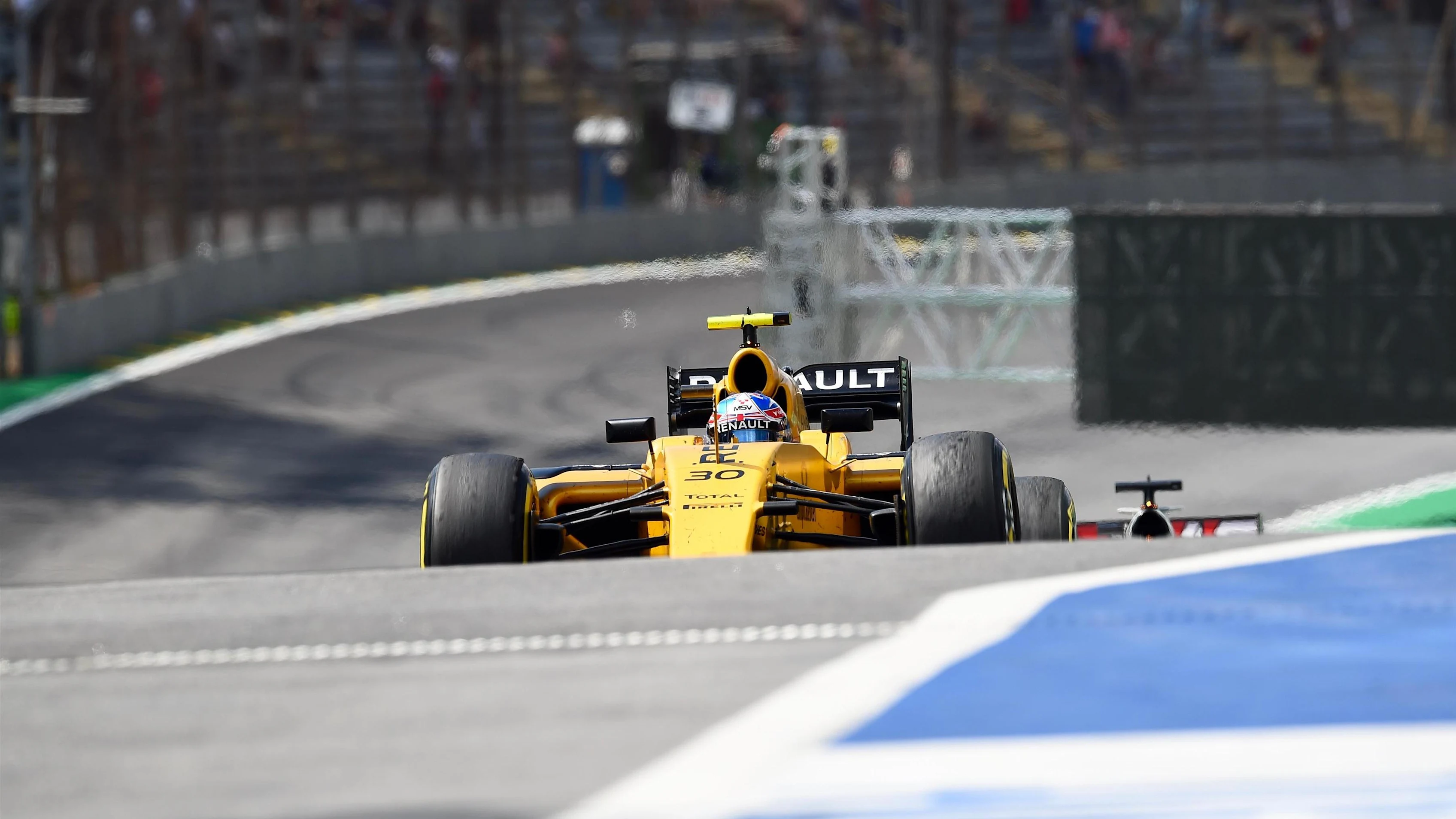 Jolyon Palmer (GBR) Renault Sport F1 Team RS16 at Formula One World Championship, Rd20, Brazilian Grand Prix, Practice, Interlagos, Sao Paulo, Brazil, Friday 11 November 2016. © Sutton Images
