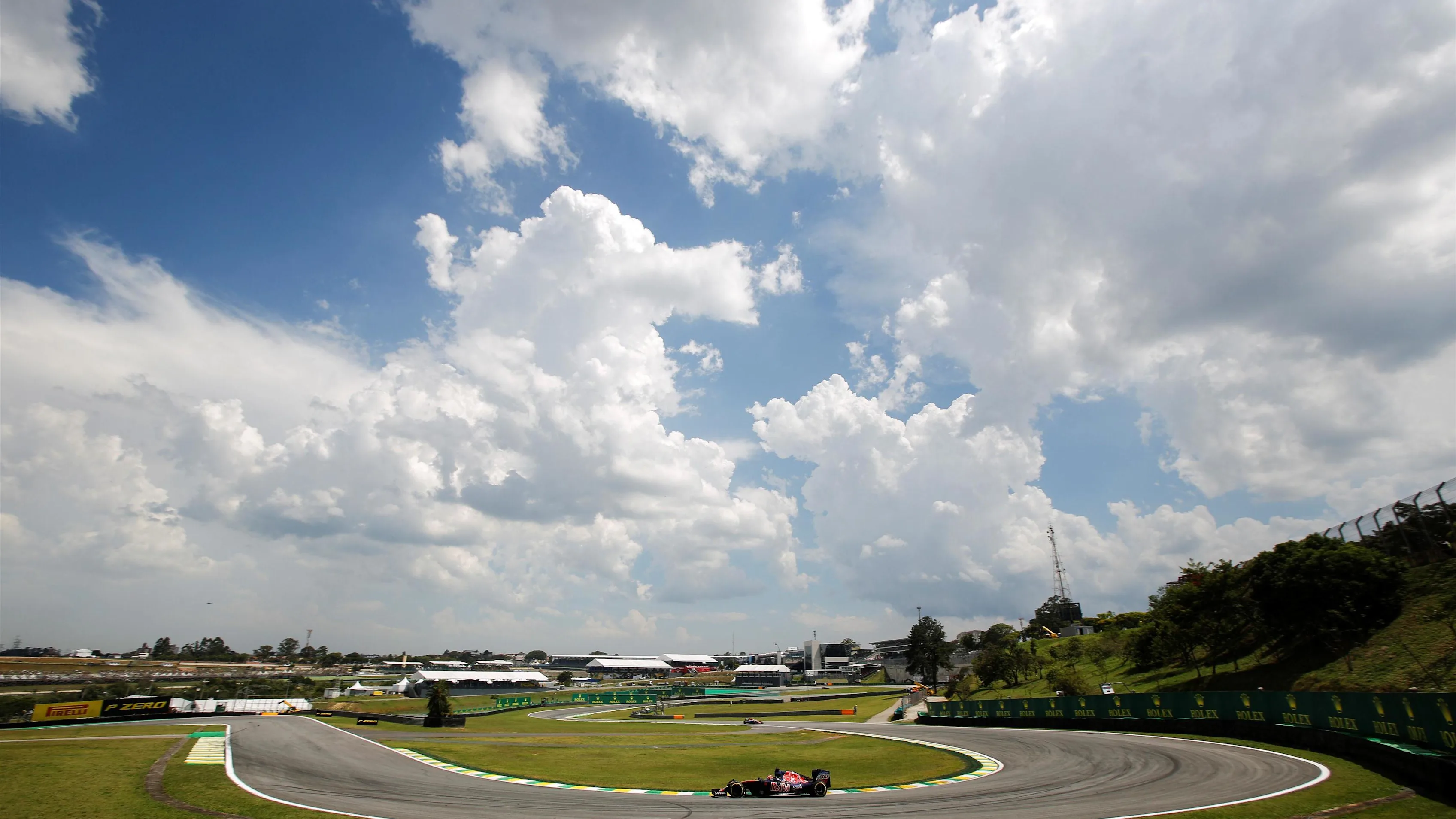 Daniil Kvyat (RUS) Scuderia Toro Rosso STR11 at Formula One World Championship, Rd20, Brazilian Grand Prix, Practice, Interlagos, Sao Paulo, Brazil, Friday 11 November 2016. © Sutton Images