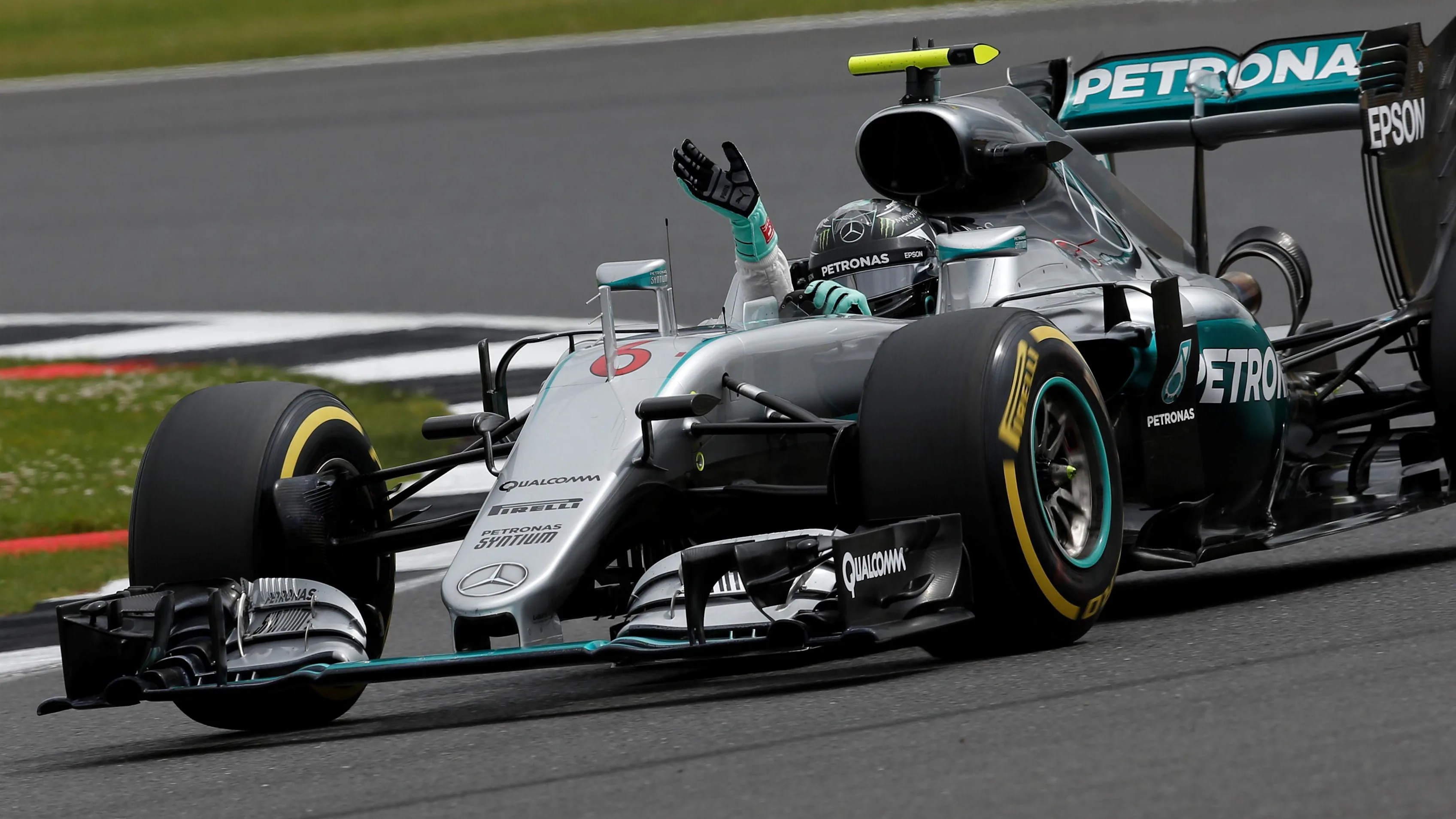 Nico Rosberg (GER) Mercedes-Benz F1 W07 Hybrid waves and celebrates at the end of Q3 at Formula One World Championship, Rd10, British Grand Prix, Qualifying, Silverstone, England, Saturday 9 July 2016. © Sutton Images