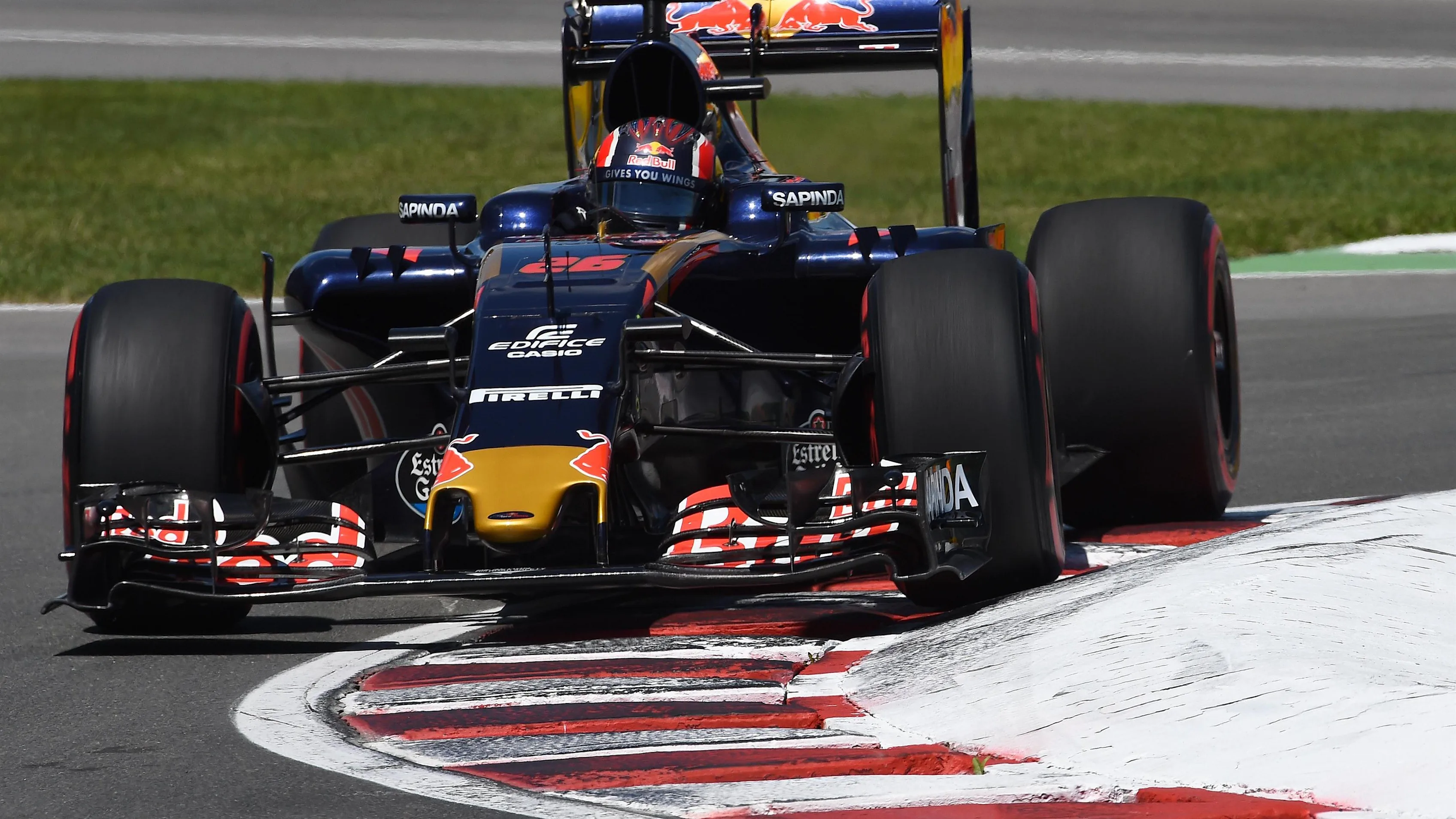 Daniil Kvyat (RUS) Scuderia Toro Rosso STR11 at Formula One World Championship, Rd7, Canadian Grand