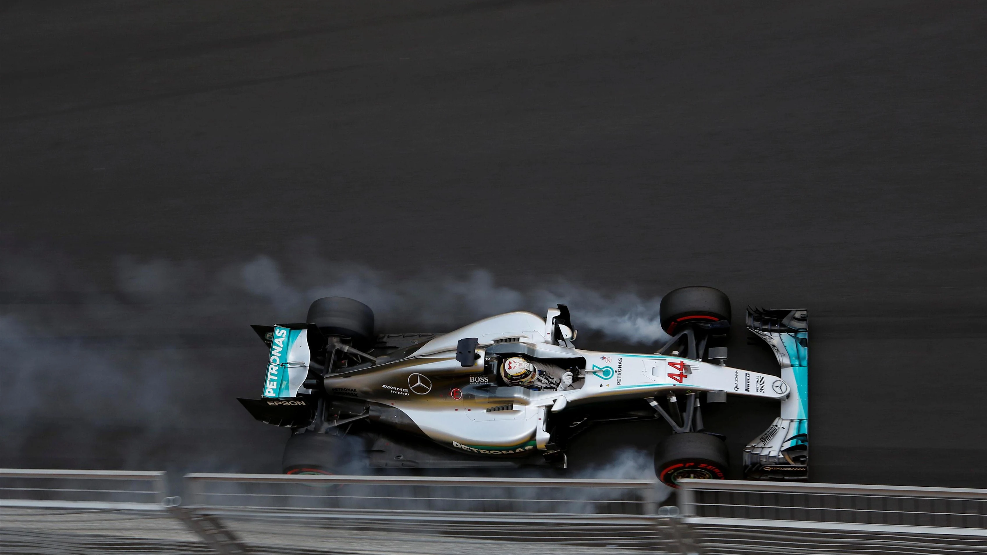 Lewis Hamilton (GBR) Mercedes-Benz F1 W07 Hybrid locks up at Formula One World Championship, Rd8,
