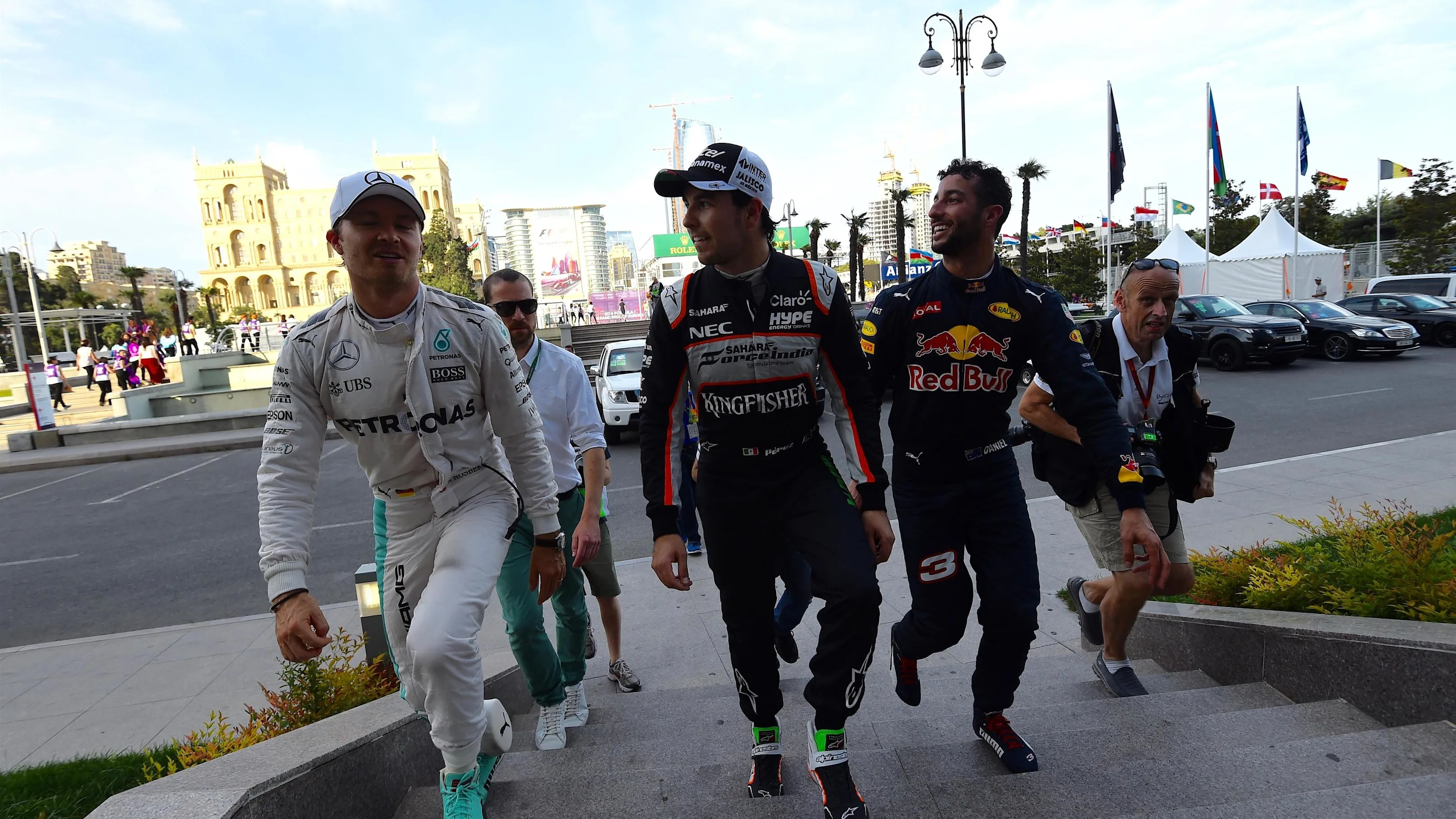 Pole sitter Nico Rosberg (GER) Mercedes AMG F1 with Sergio Perez (MEX) Force India and Daniel