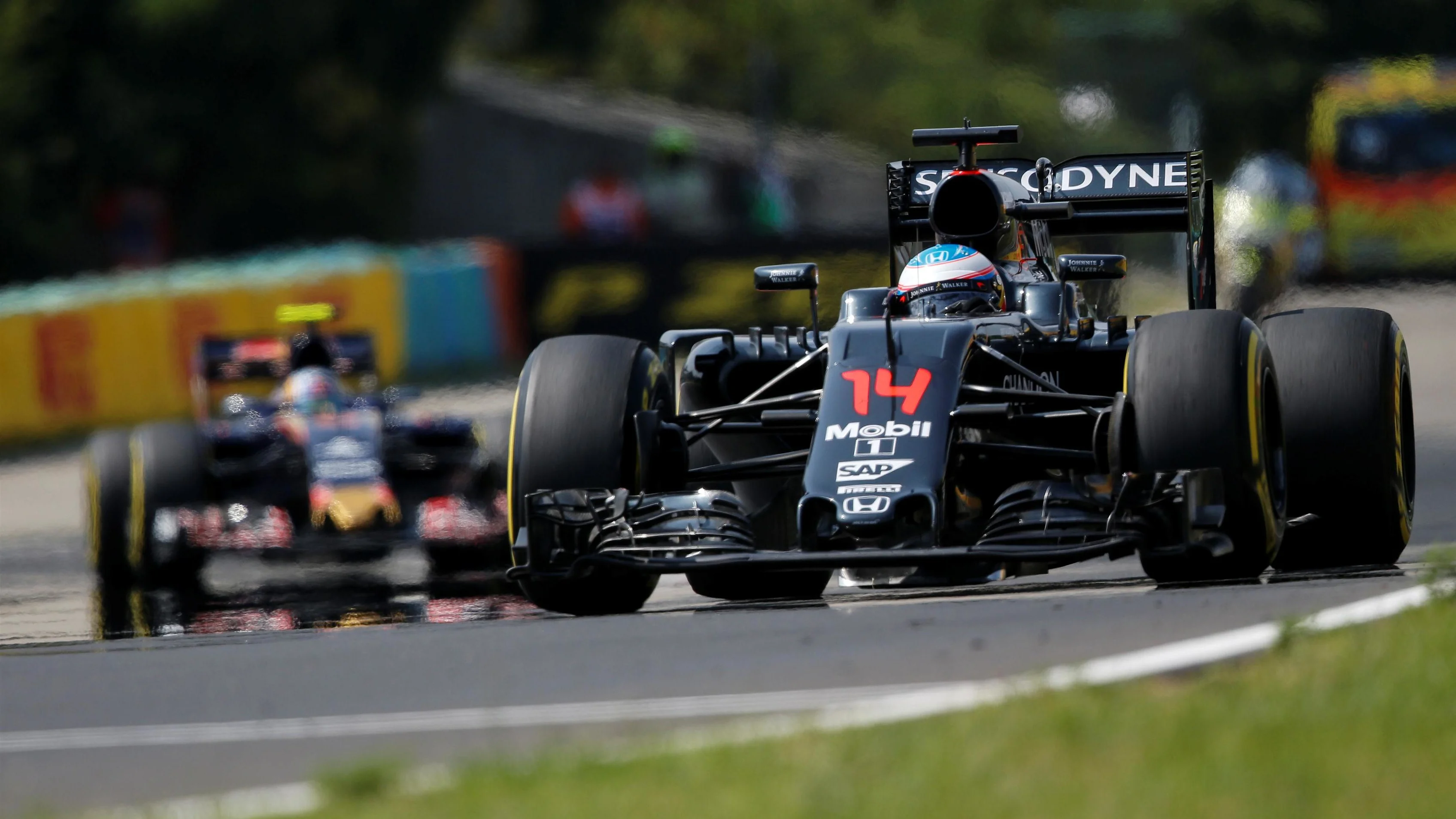 Fernando Alonso (ESP) McLaren MP4-31 at Formula One World Championship, Rd11, Hungarian Grand Prix, Race, Hungaroring, Hungary, Sunday 24 July 2016. © Sutton Images