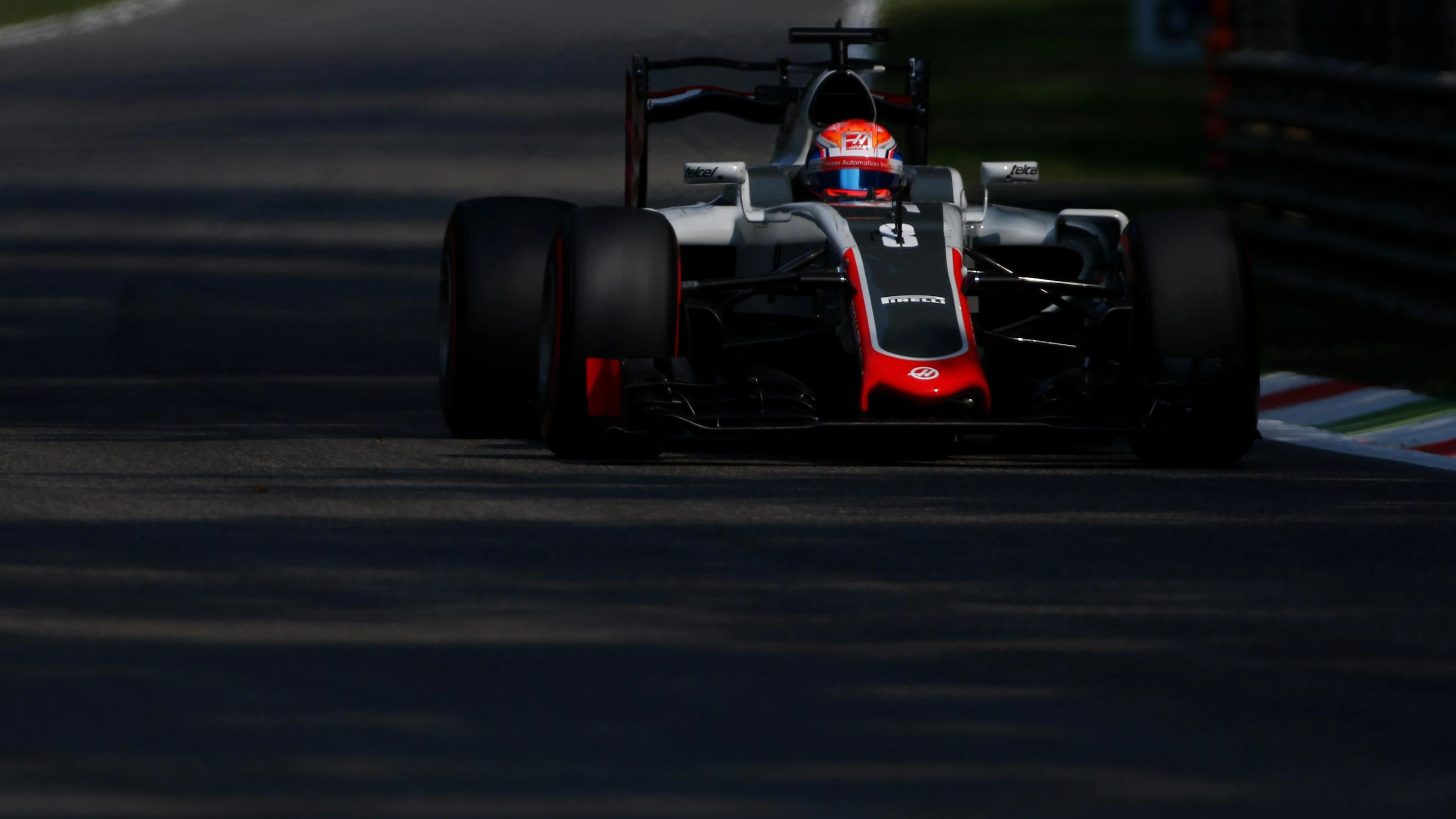 Romain Grosjean (FRA) Haas VF-16 at Formula One World Championship, Rd14, Italian Grand Prix, Qualifying, Monza, Italy, Saturday 3 September 2016. © Sutton Images