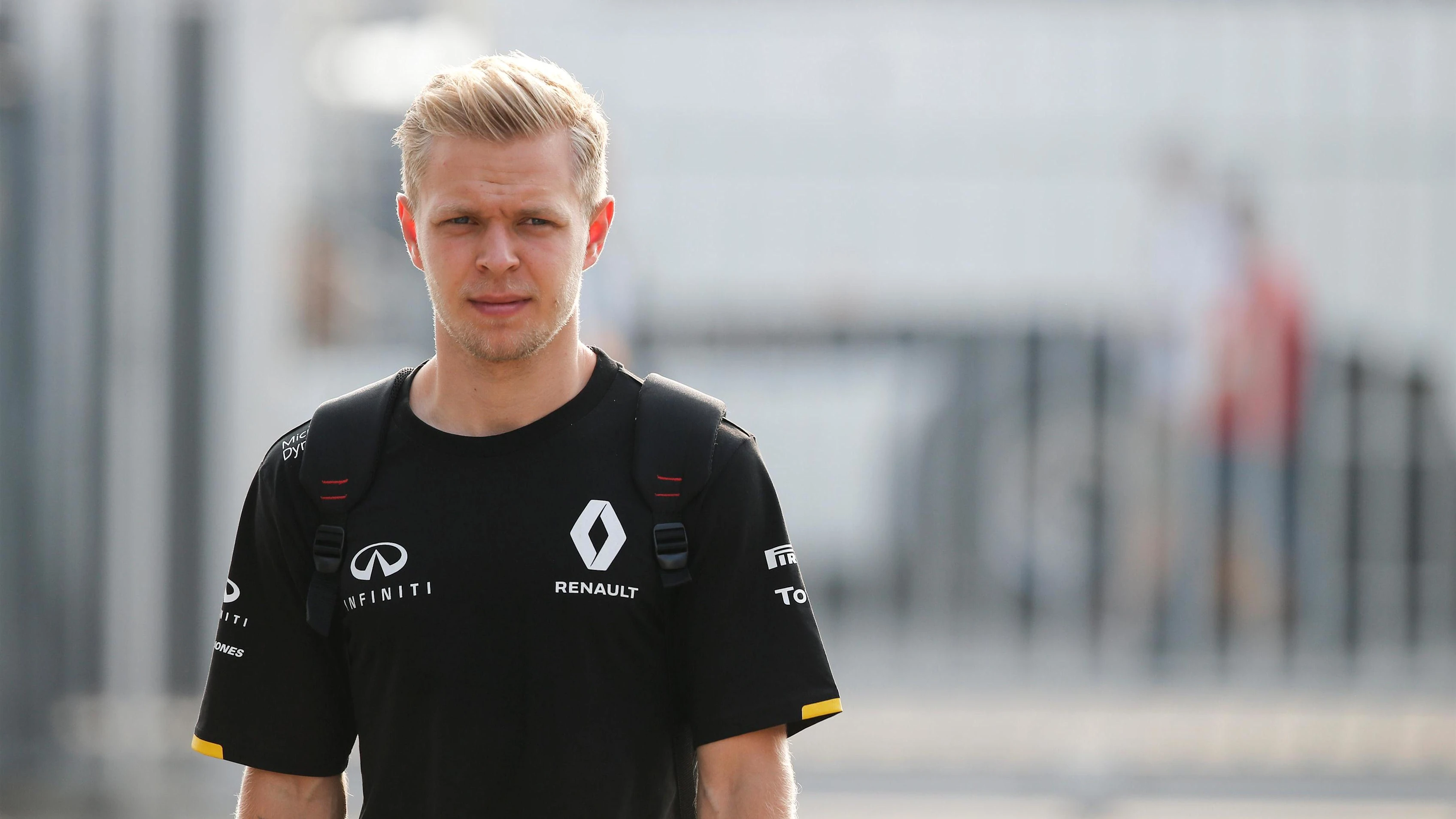 Kevin Magnussen (DEN) Renault Sport F1 Team at Formula One World Championship, Rd14, Italian Grand Prix, Qualifying, Monza, Italy, Saturday 3 September 2016. © Sutton Images