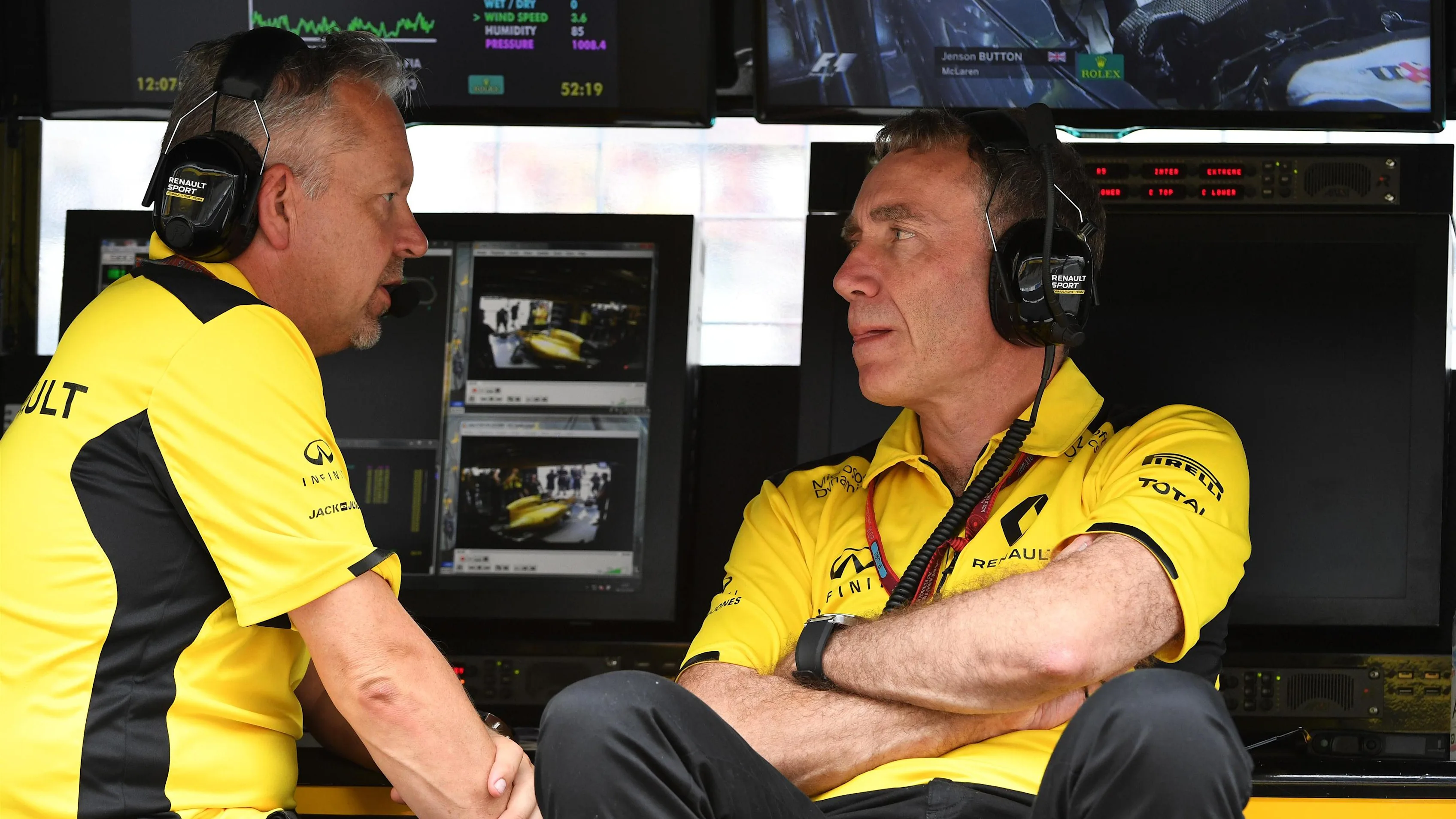Bob Bell (GBR) Renault Sport F1 Team at Formula One World Championship, Rd17, Japanese Grand Prix,