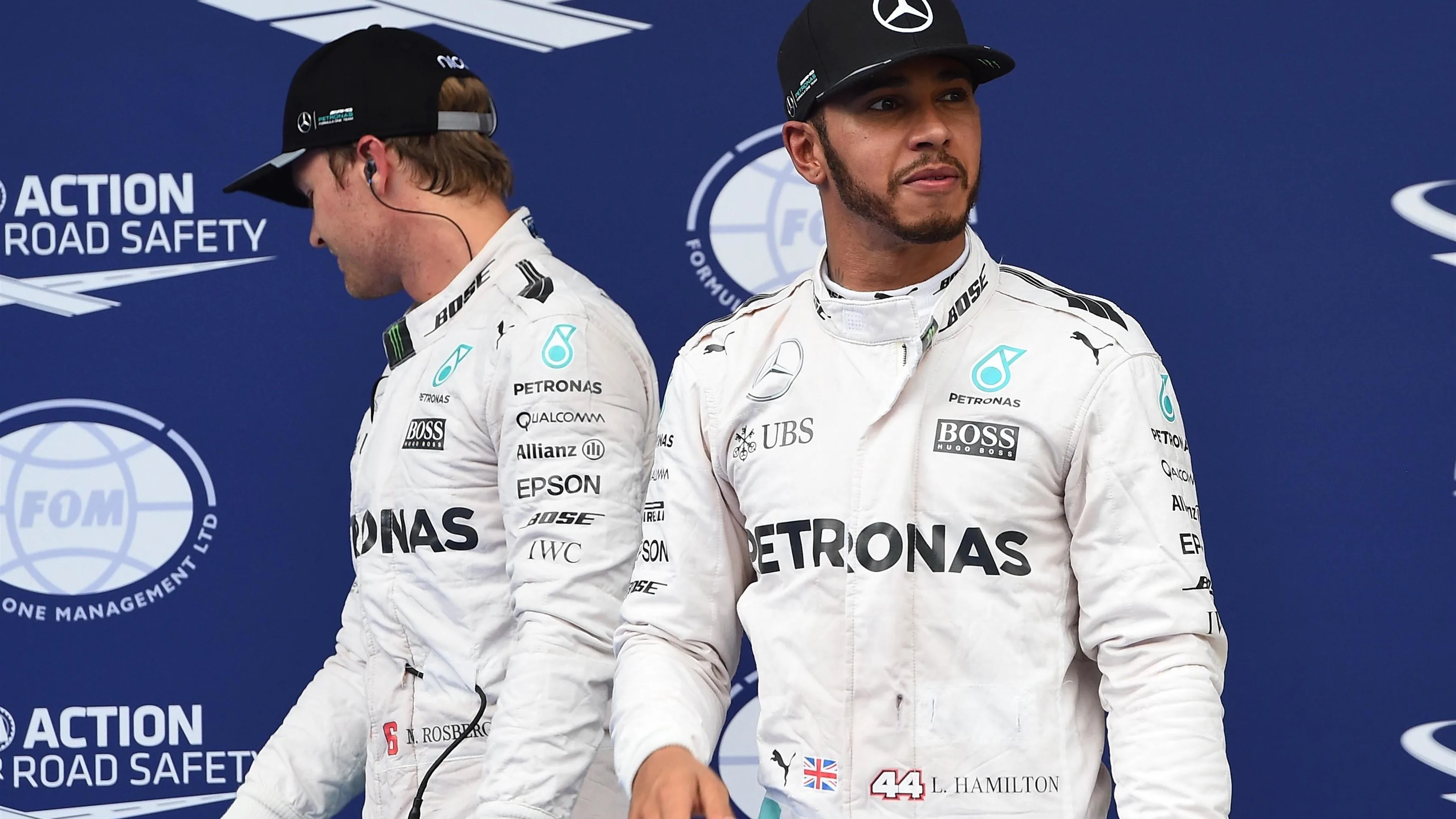 Nico Rosberg (GER) Mercedes AMG F1 and pole sitter Lewis Hamilton (GBR) Mercedes AMG F1 celebrate