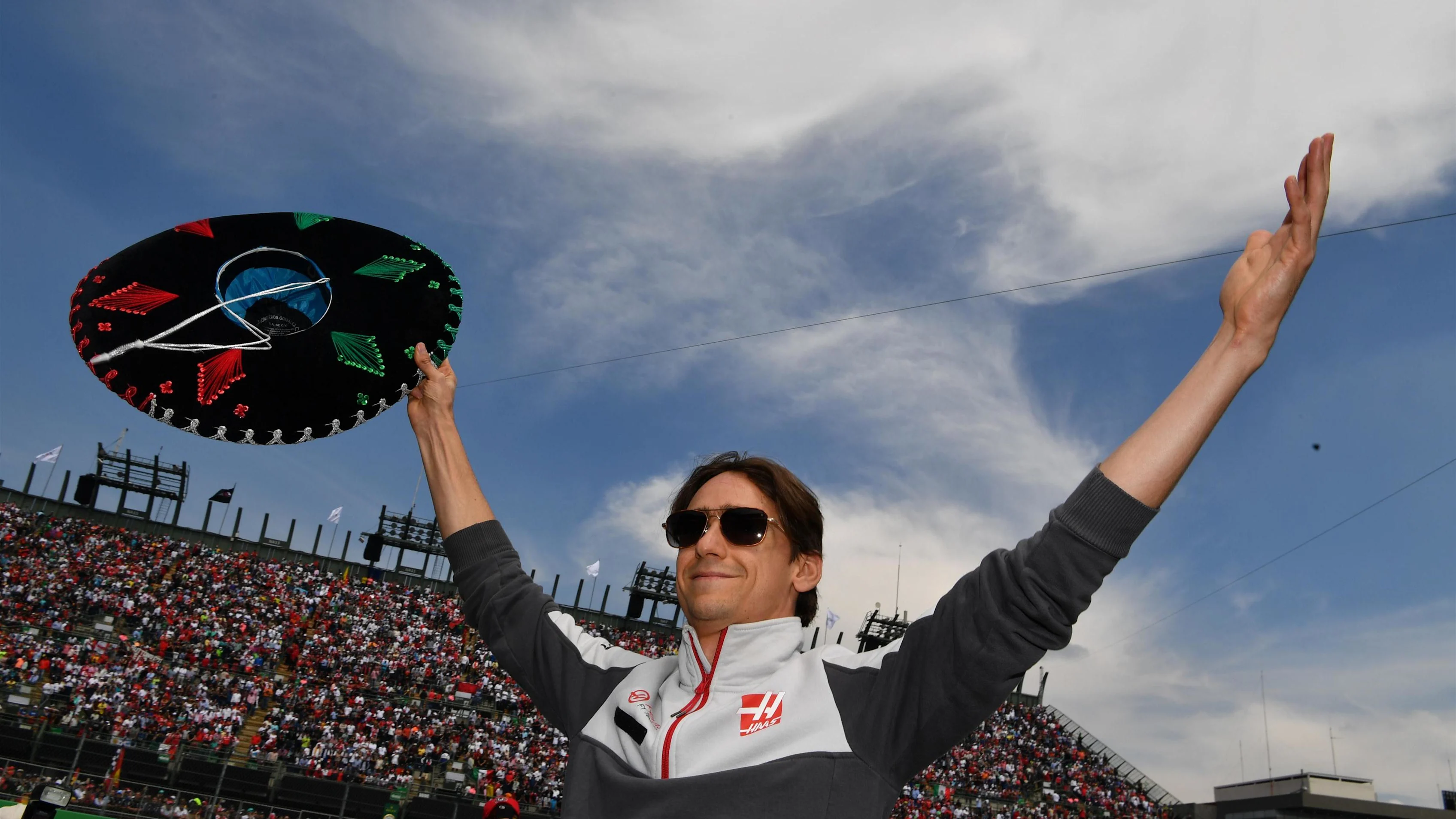 Esteban Gutierrez (MEX) Haas F1 with sombrero hat on the drivers parade at Formula One World