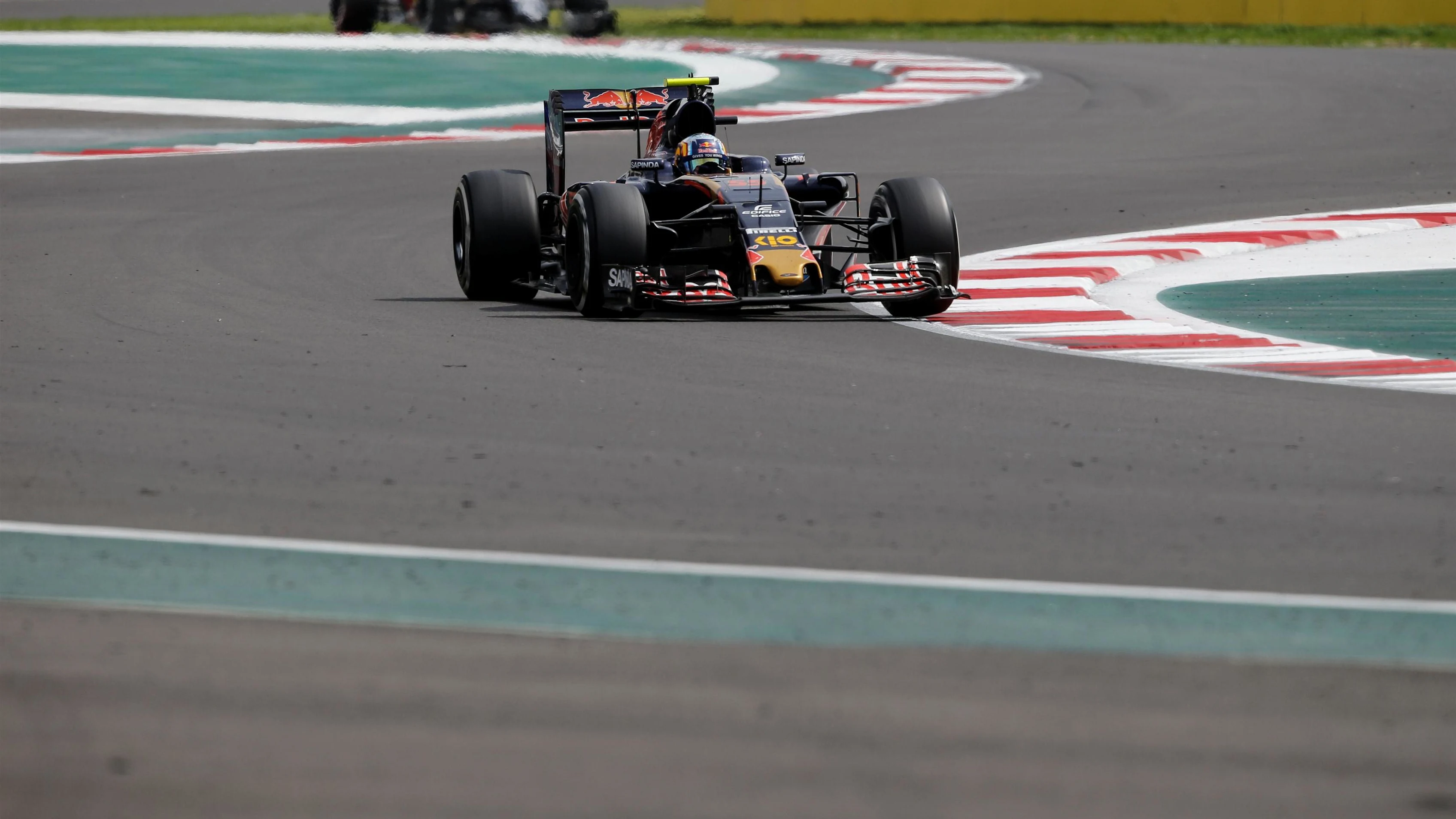 Carlos Sainz (ESP) Scuderia Toro Rosso STR11 at Formula One World Championship, Rd19, Mexican Grand Prix, Race, Circuit Hermanos Rodriguez, Mexico City, Mexico, Sunday 30 October 2016. © Sutton Images
