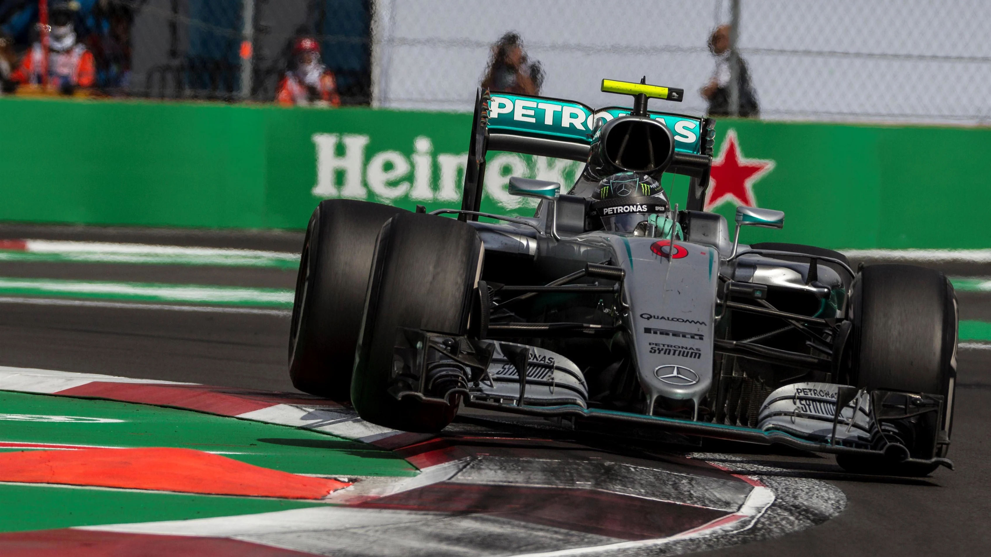 Nico Rosberg (GER) Mercedes-Benz F1 W07 Hybrid at Formula One World Championship, Rd19, Mexican