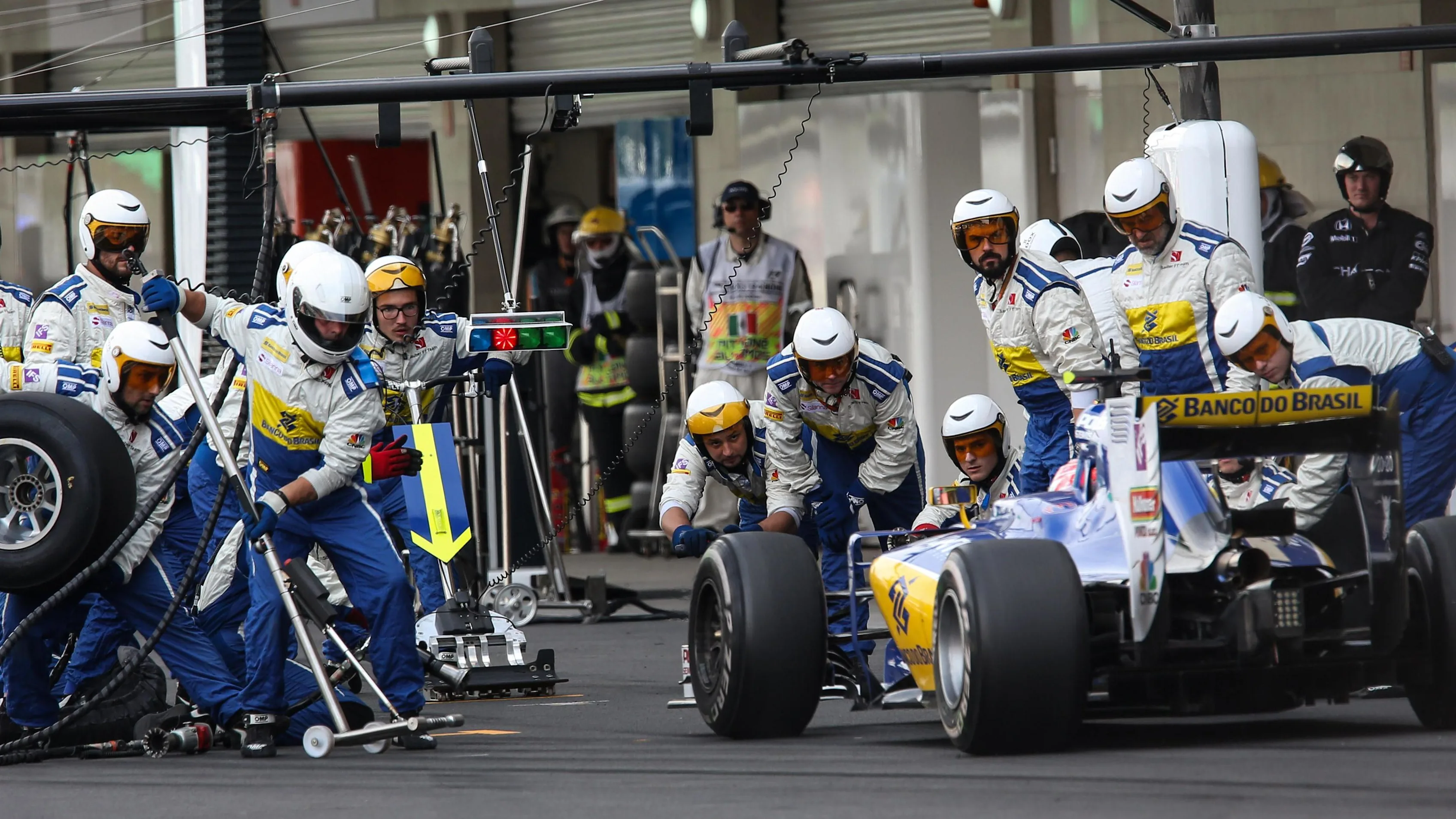 Felipe Nasr (BRA) Sauber pit stop at Formula One World Championship, Rd19, Mexican Grand Prix, Race, Circuit Hermanos Rodriguez, Mexico City, Mexico, Sunday 30 October 2016. © Sutton Images