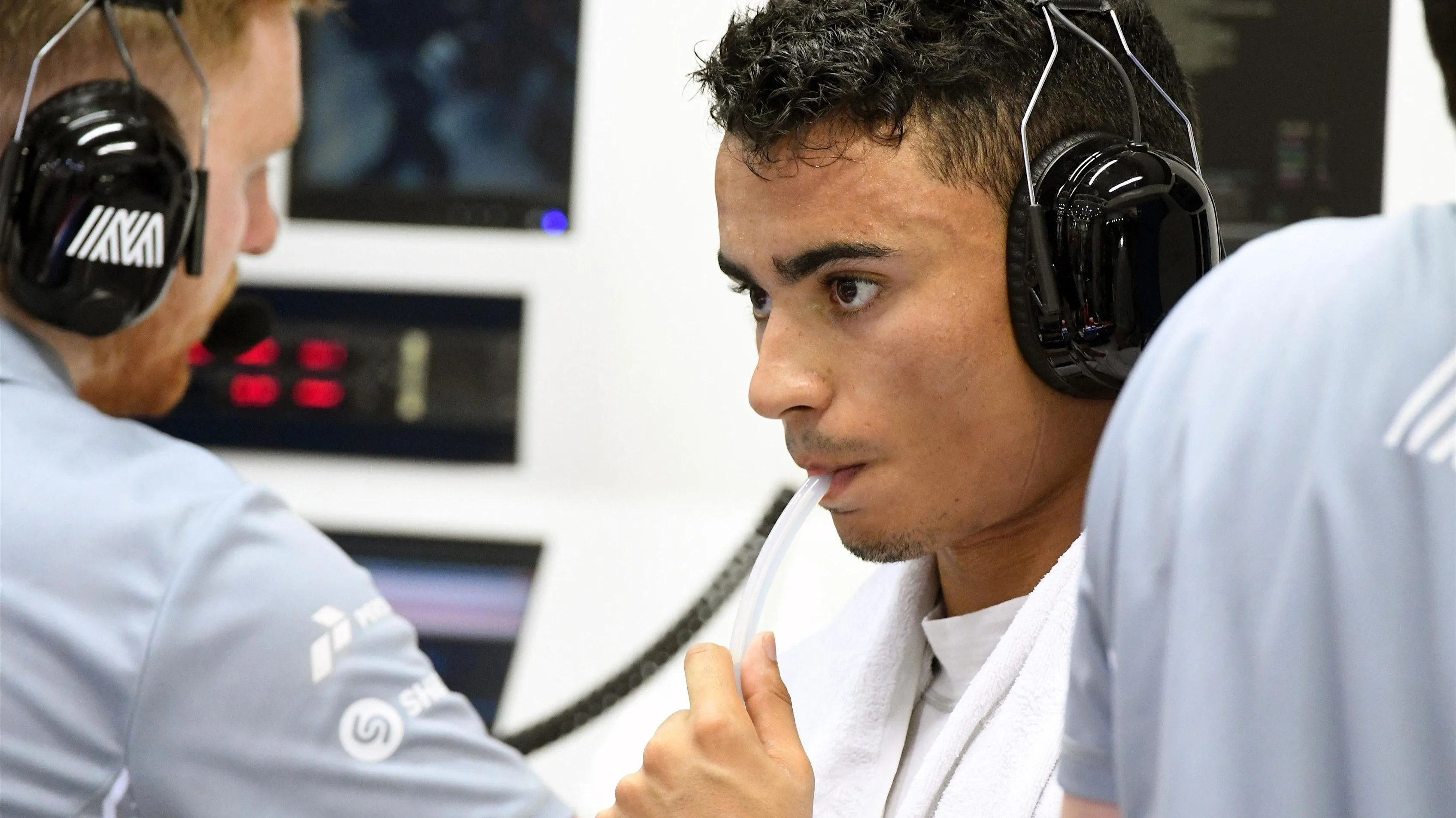 Pascal Wehrlein (GER) Manor Racing at Formula One World Championship, Rd15, Singapore Grand Prix, Practice, Marina Bay Street Circuit, Singapore, Friday 16 September 2016. © Sutton Images
