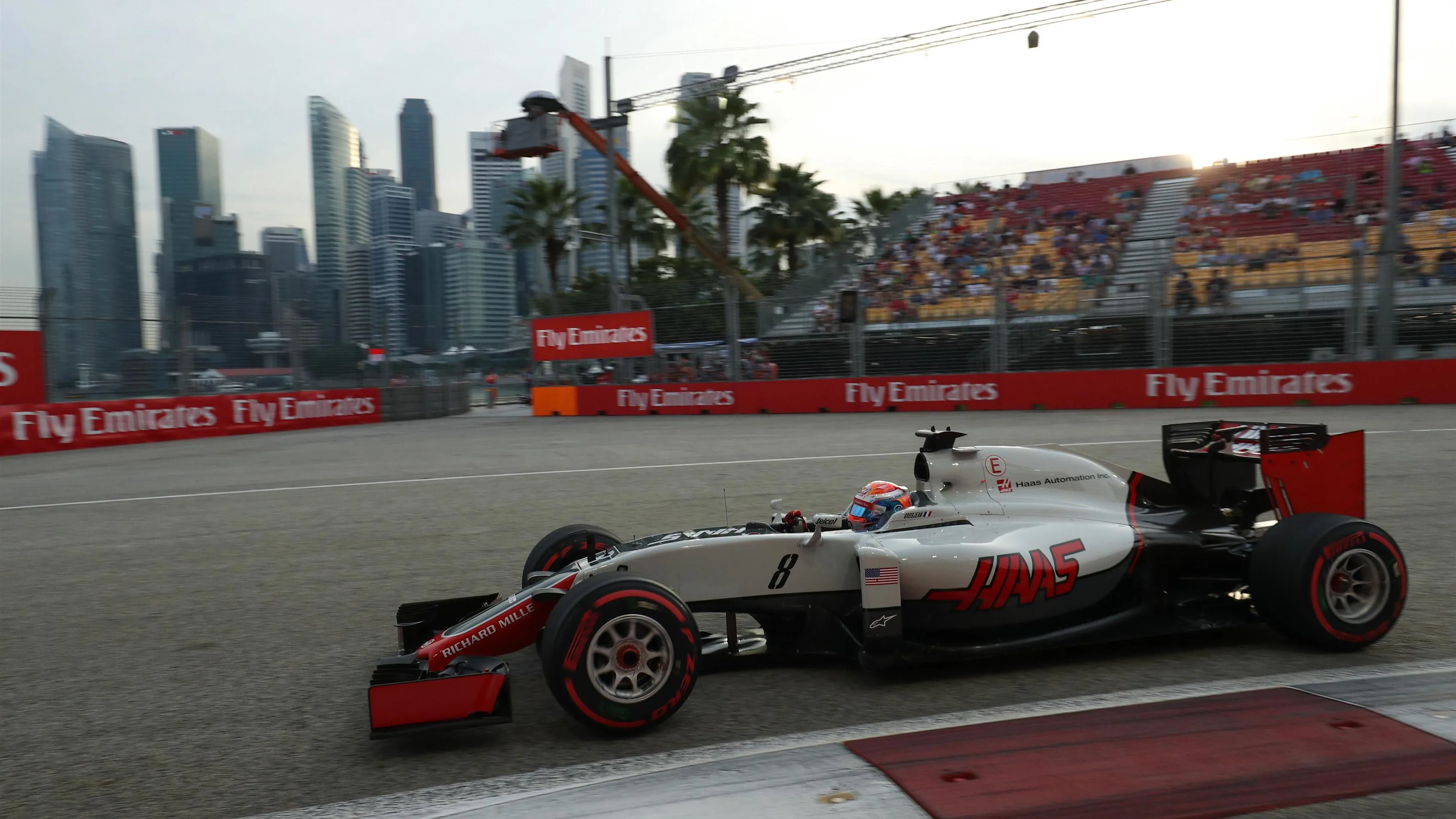 Romain Grosjean (FRA) Haas VF-16 at Formula One World Championship, Rd15, Singapore Grand Prix, Qualifying, Marina Bay Street Circuit, Singapore, Saturday 17 September 2016. © Sutton Images