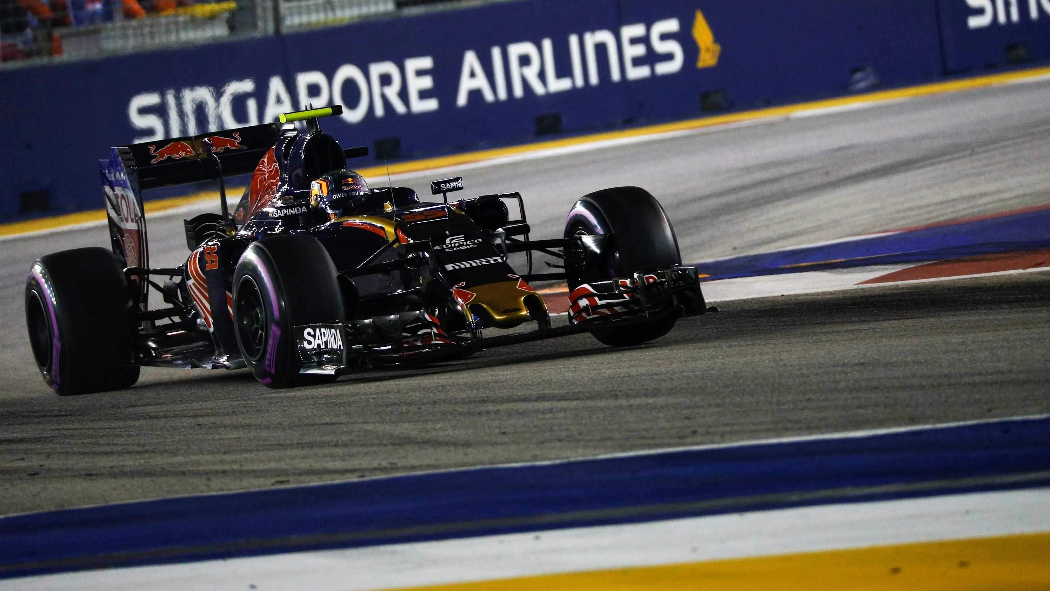 Carlos Sainz jr (ESP) Scuderia Toro Rosso STR11 at Formula One World Championship, Rd15, Singapore