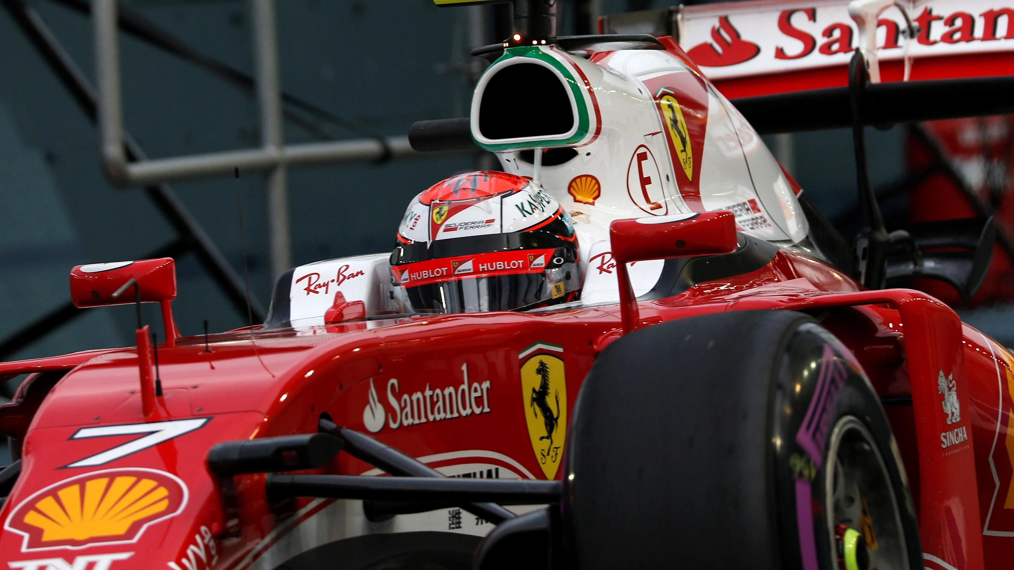 Kimi Raikkonen (FIN) Ferrari SF16-H at Formula One World Championship, Rd15, Singapore Grand Prix,