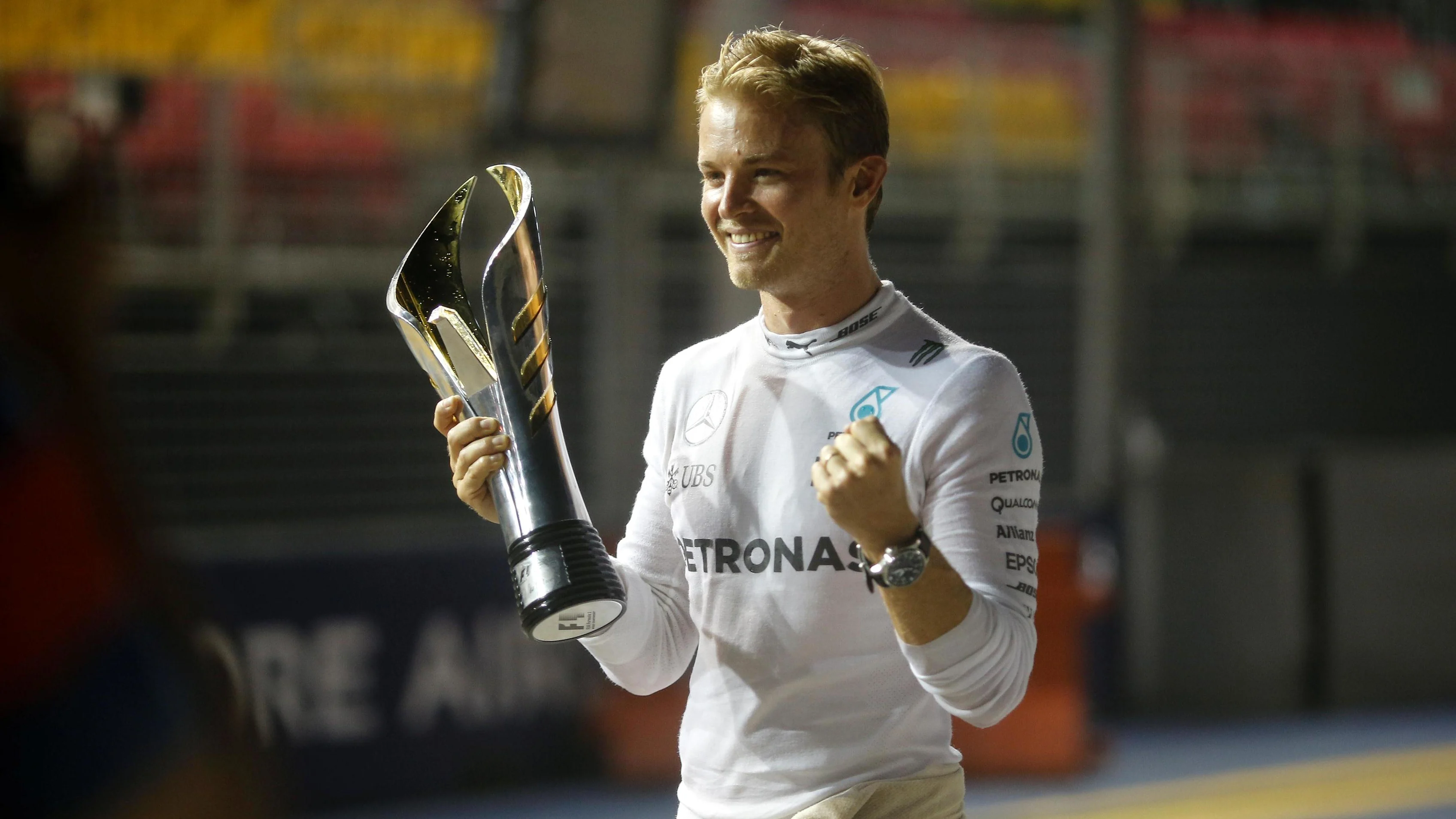 Race winner Nico Rosberg (GER) Mercedes AMG F1 celebrates wit hthe trophy at Formula One World Championship, Rd15, Singapore Grand Prix, Race, Marina Bay Street Circuit, Singapore, Sunday 18 September 2016. © Sutton Images