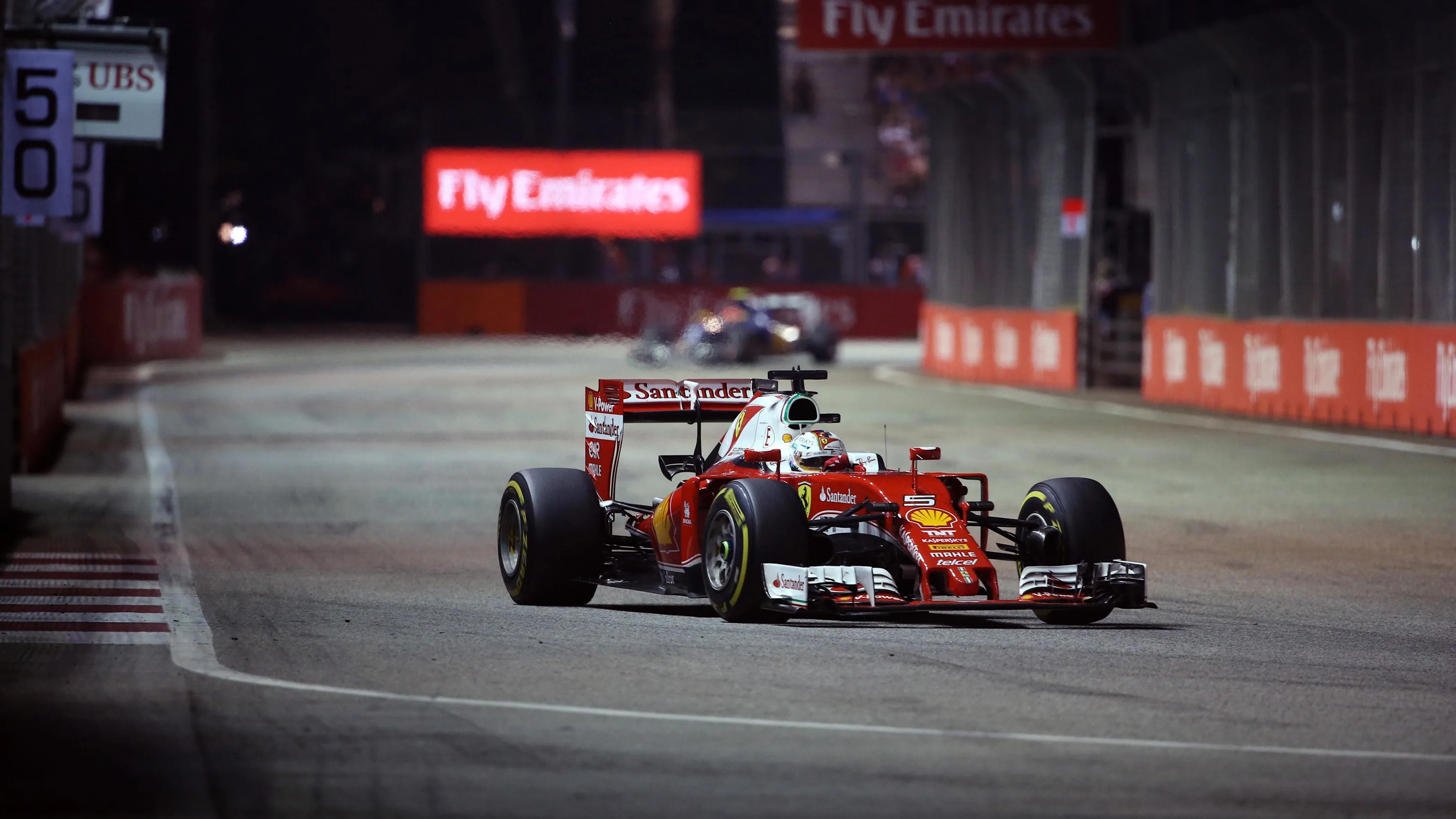 Sebastian Vettel (GER) Ferrari SF16-H at Formula One World Championship, Rd15, Singapore Grand Prix, Race, Marina Bay Street Circuit, Singapore, Sunday 18 September 2016. © Sutton Images
