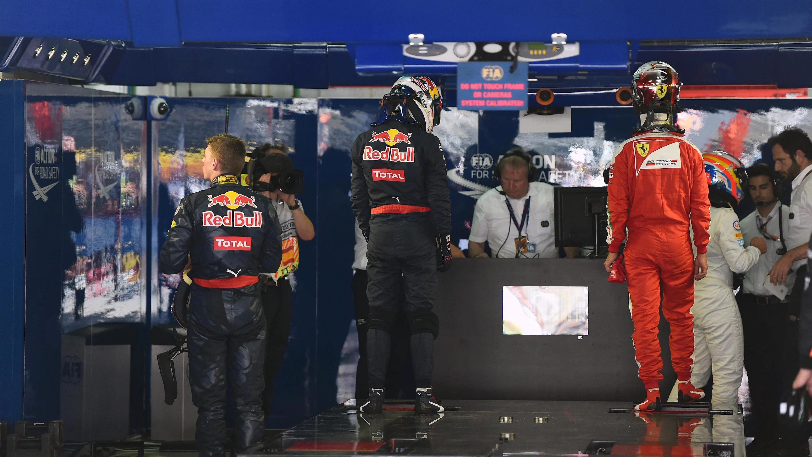 Max Verstappen (NED) Red Bull Racing, Daniel Ricciardo (AUS) Red Bull Racing and Sebastian Vettel