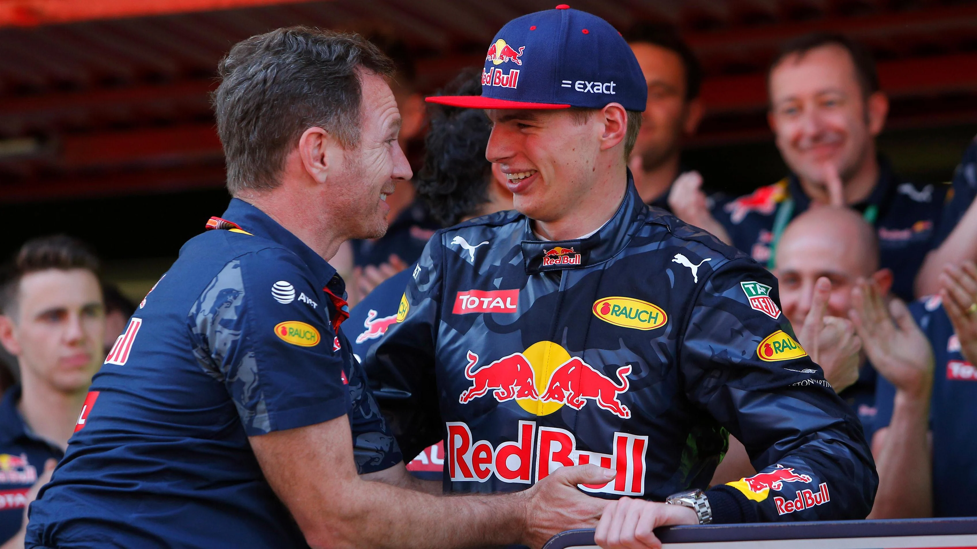 Race winner Max Verstappen (NED) Red Bull Racing celebrates with the team and Christian Horner