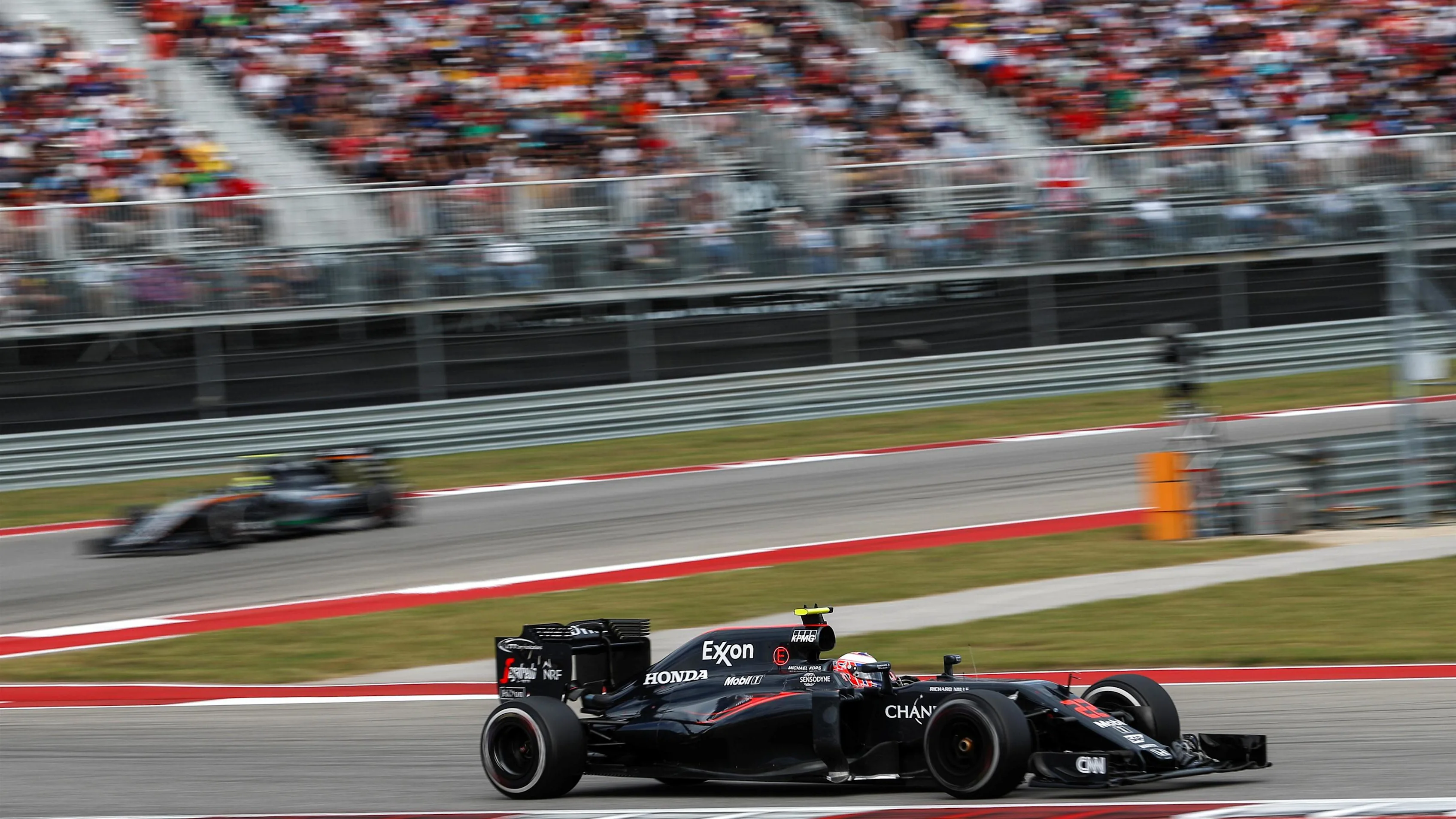 Jenson Button (GBR) McLaren MP4-31 at Formula One World Championship, Rd18, United States Grand Prix, Race, Circuit of the Americas, Austin, Texas, USA, Sunday 23 October 2016. © Sutton Images