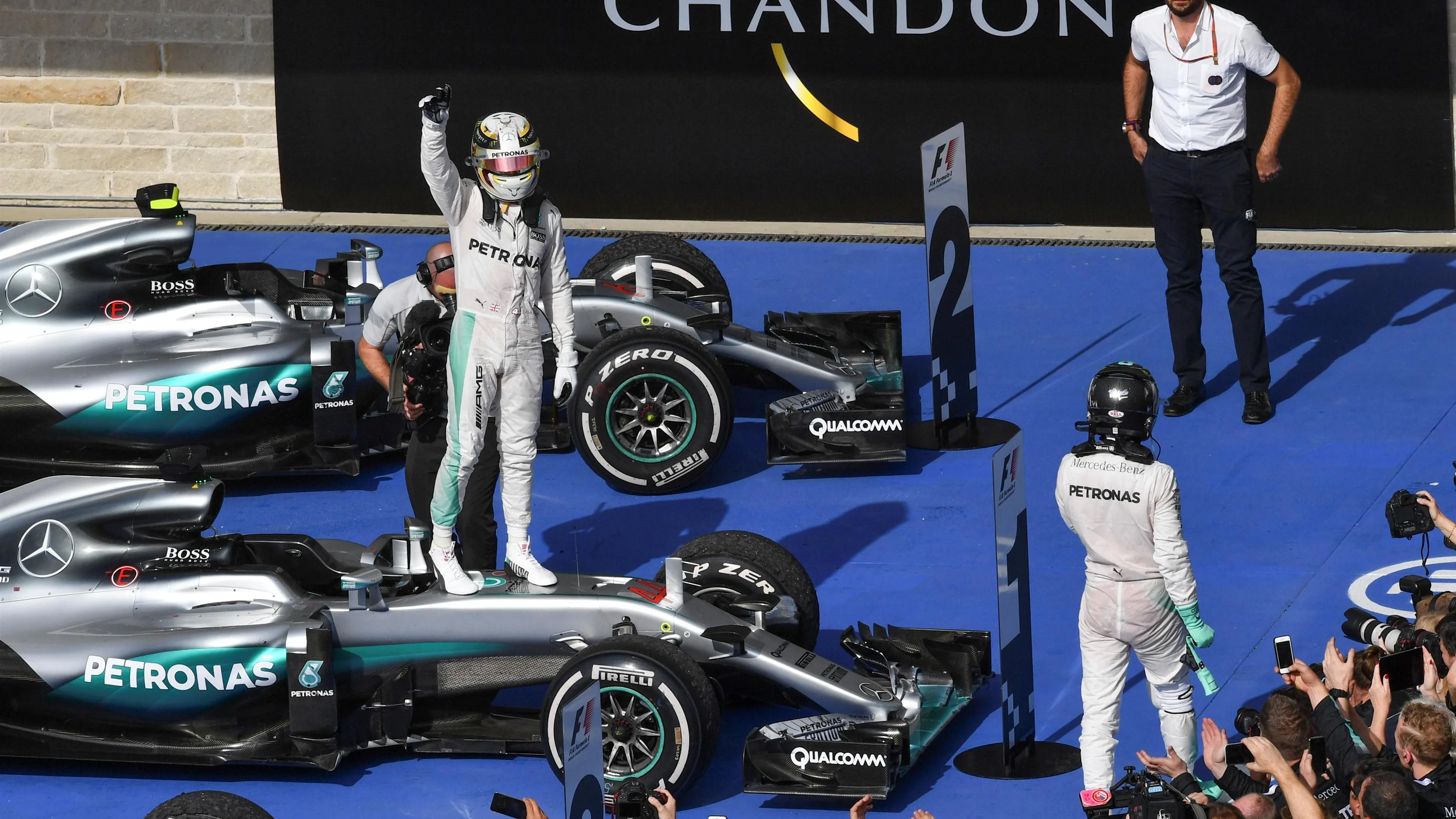 Race winner Lewis Hamilton (GBR) Mercedes-Benz F1 W07 Hybrid celebrates in parc ferme at Formula