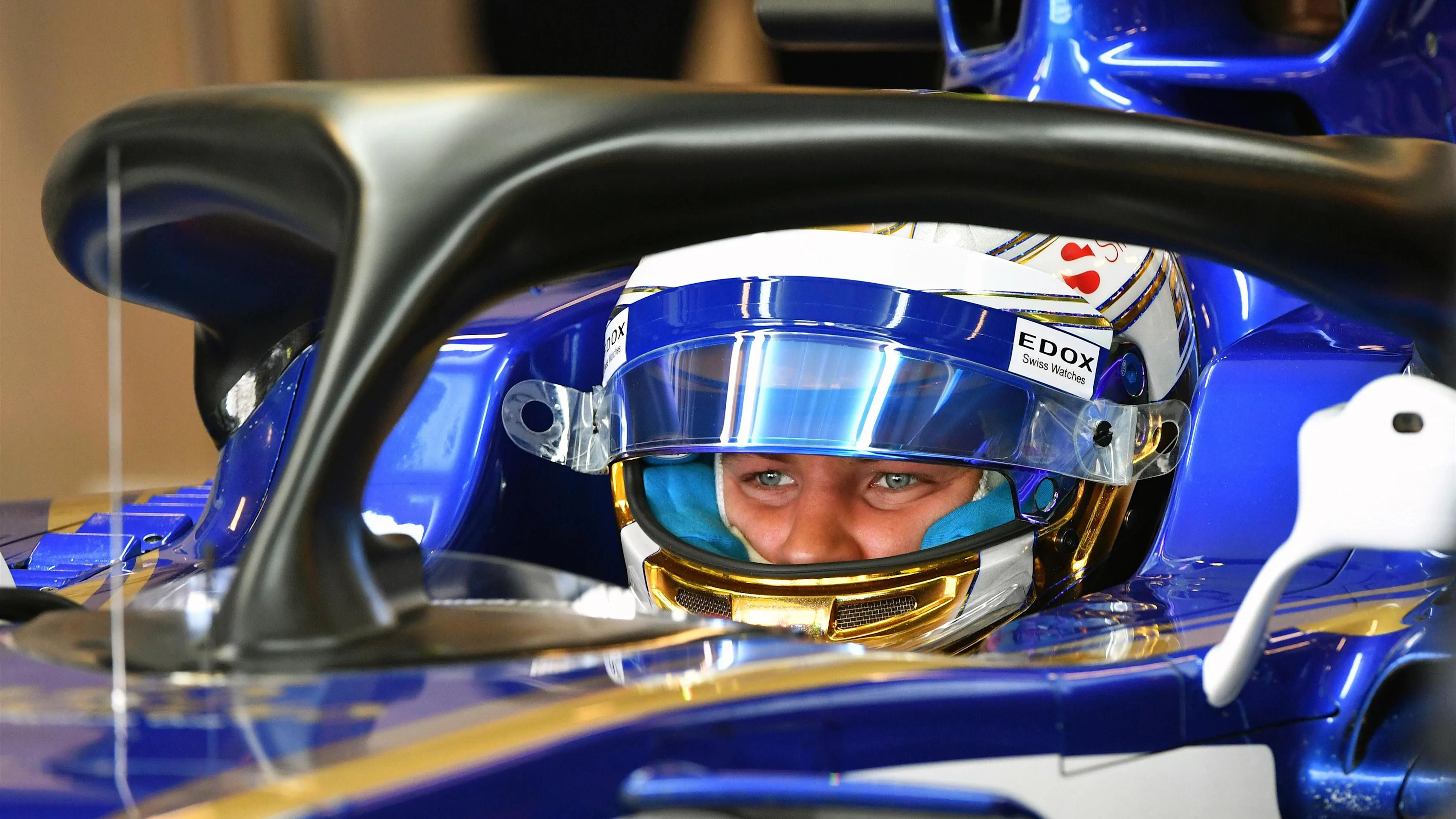Marcus Ericsson (SWE) Sauber C36 and halo at Formula One World Championship, Rd20, Abu Dhabi Grand Prix, Practice, Yas Marina Circuit, Abu Dhabi, UAE, Friday 24 November 2017. © Mark Sutton/Sutton Images