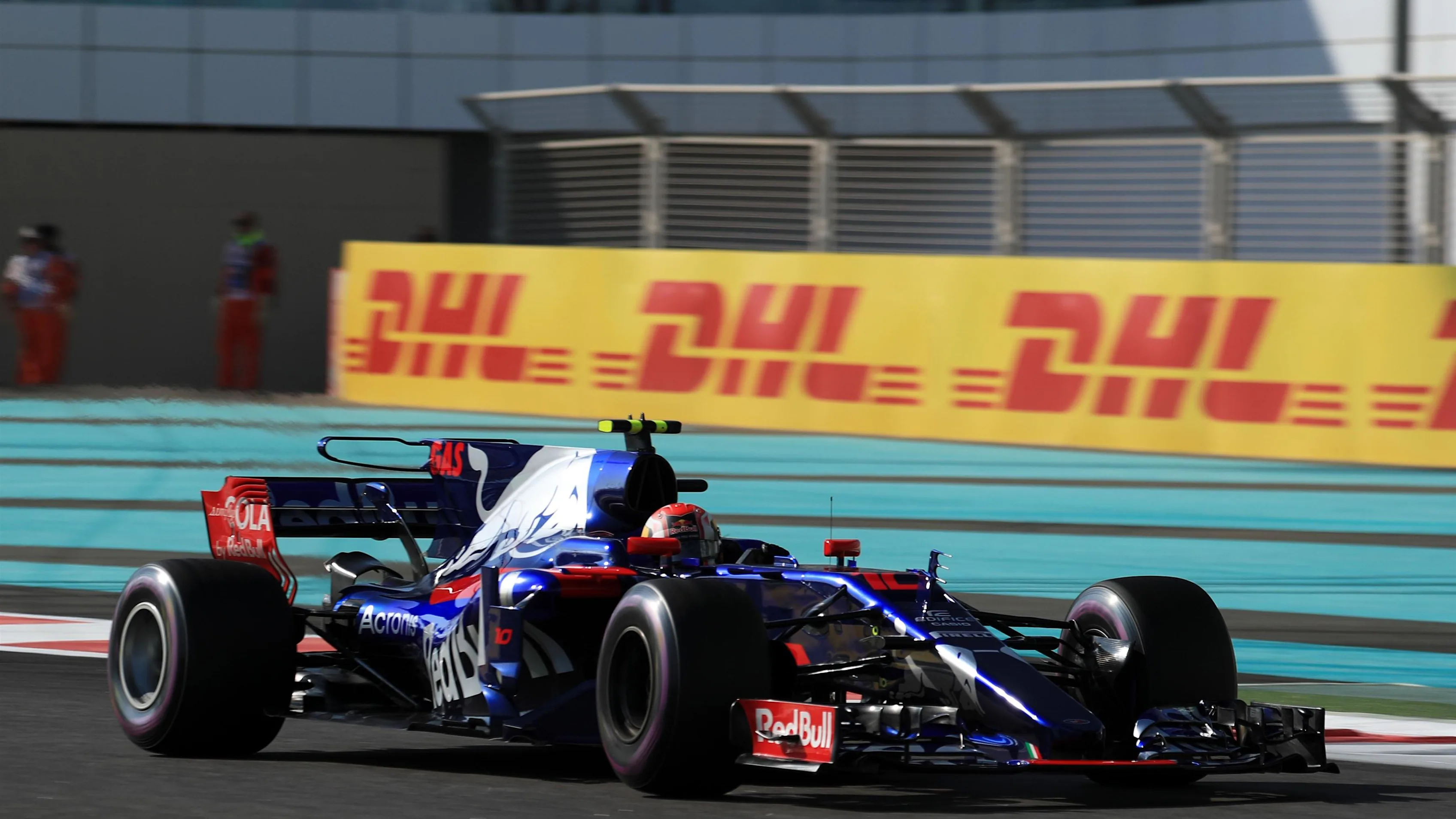 Pierre Gasly (FRA) Scuderia Toro Rosso STR12 at Formula One World Championship, Rd20, Abu Dhabi Grand Prix, Practice, Yas Marina Circuit, Abu Dhabi, UAE, Friday 24 November 2017. © Kym Illman/Sutton Images