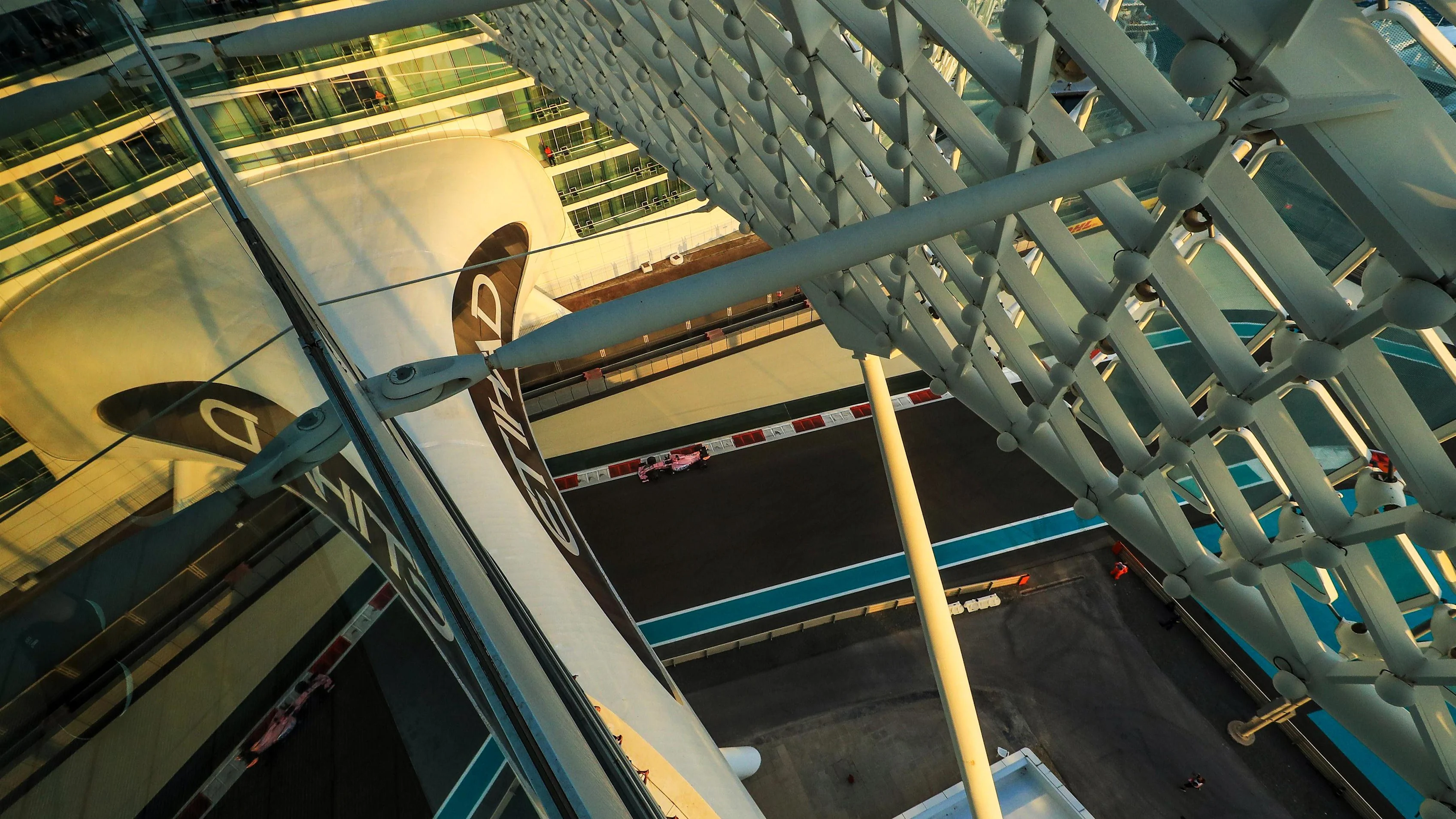 Sergio Perez (MEX) Force India VJM10 at Formula One World Championship, Rd20, Abu Dhabi Grand Prix, Qualifying, Yas Marina Circuit, Abu Dhabi, UAE, Saturday 25 November 2017. © Kym Illman/Sutton Images