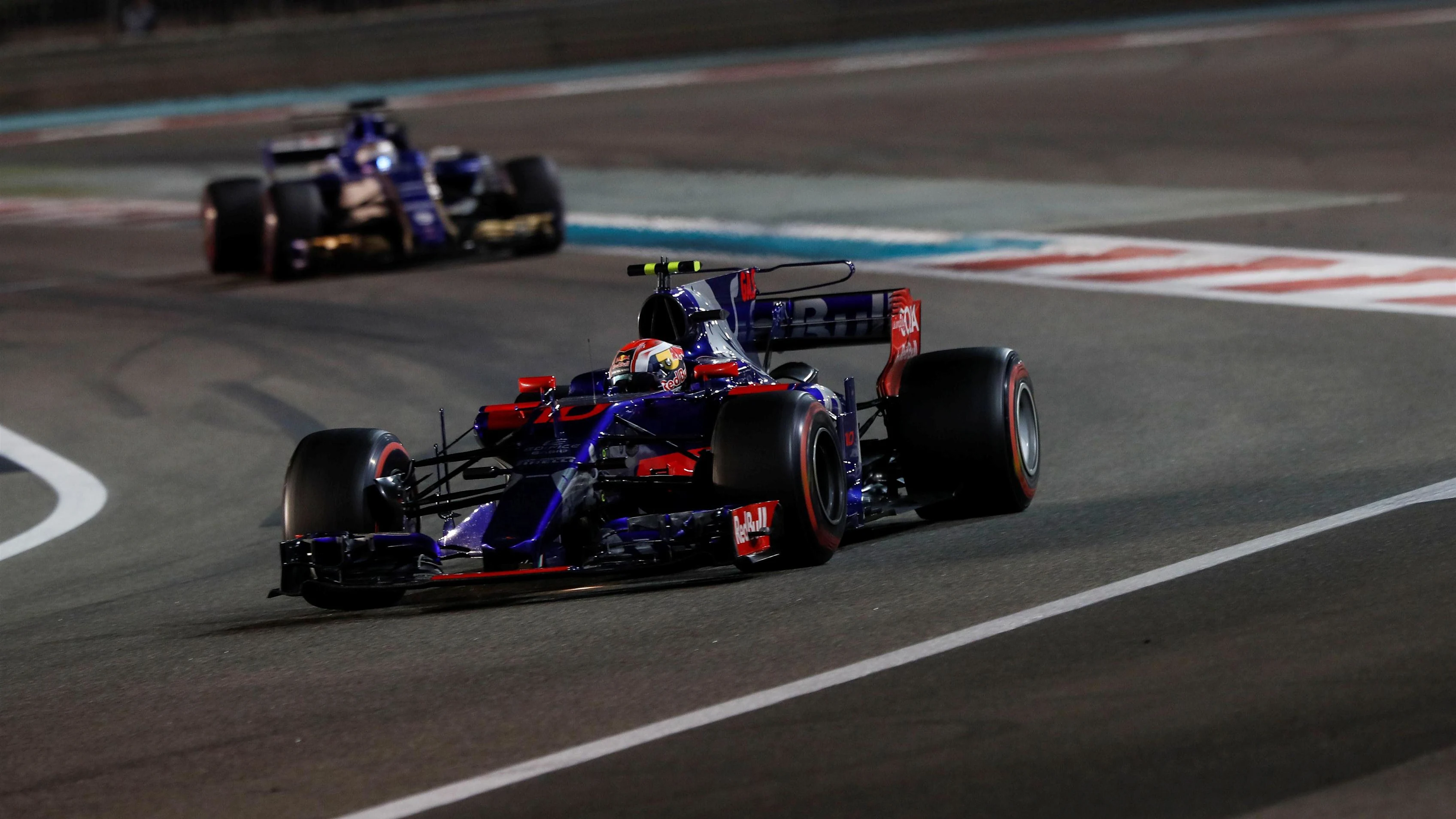 Pierre Gasly (FRA) Scuderia Toro Rosso STR12 at Formula One World Championship, Rd20, Abu Dhabi Grand Prix, Race, Yas Marina Circuit, Abu Dhabi, UAE, Sunday 26 November 2017. © James Gasperotti/Sutton Images
