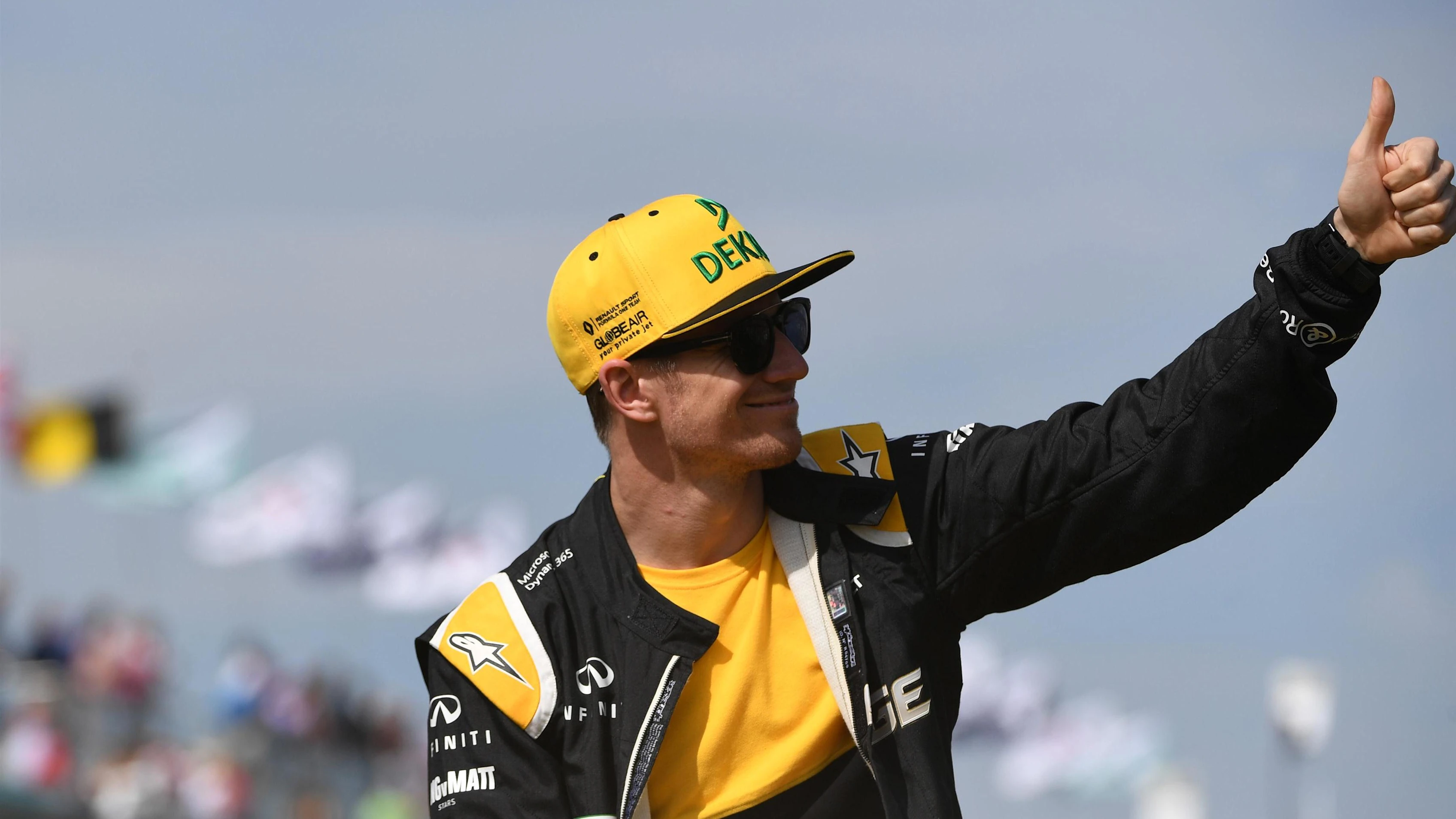 Nico Hulkenberg (GER) Renault Sport F1 Team on the drivers parade at Formula One World Championship, Rd1, Australian Grand Prix, Race, Albert Park, Melbourne, Australia, Sunday 26 March 2017. © Sutton Motorsport Images