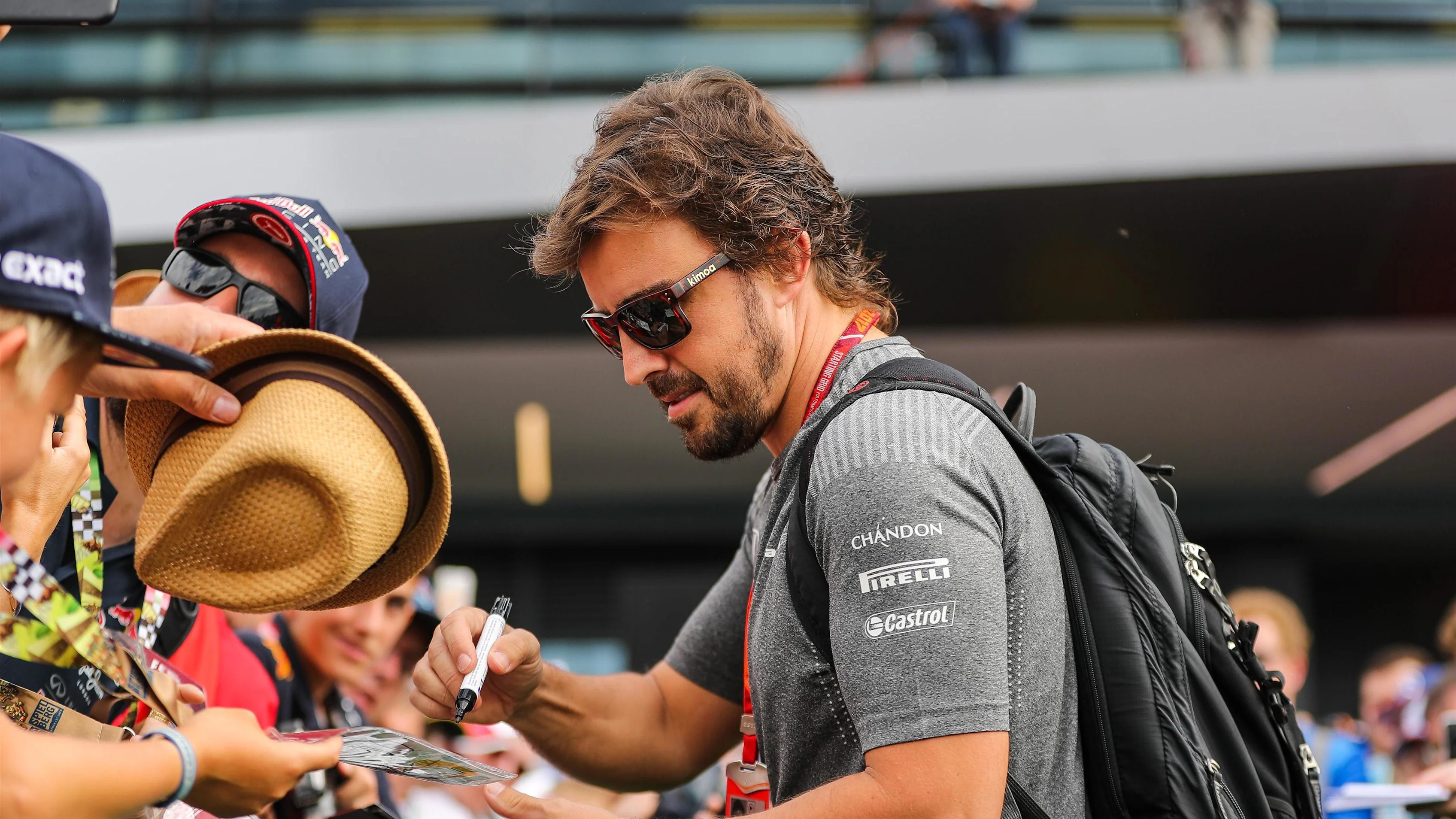 Fernando Alonso (ESP) McLaren signs autographs for the fans at Formula One World Championship, Rd9, Austrian Grand Prix, Qualifying, Spielberg, Austria, Saturday 8 July 2017. © Sutton Images