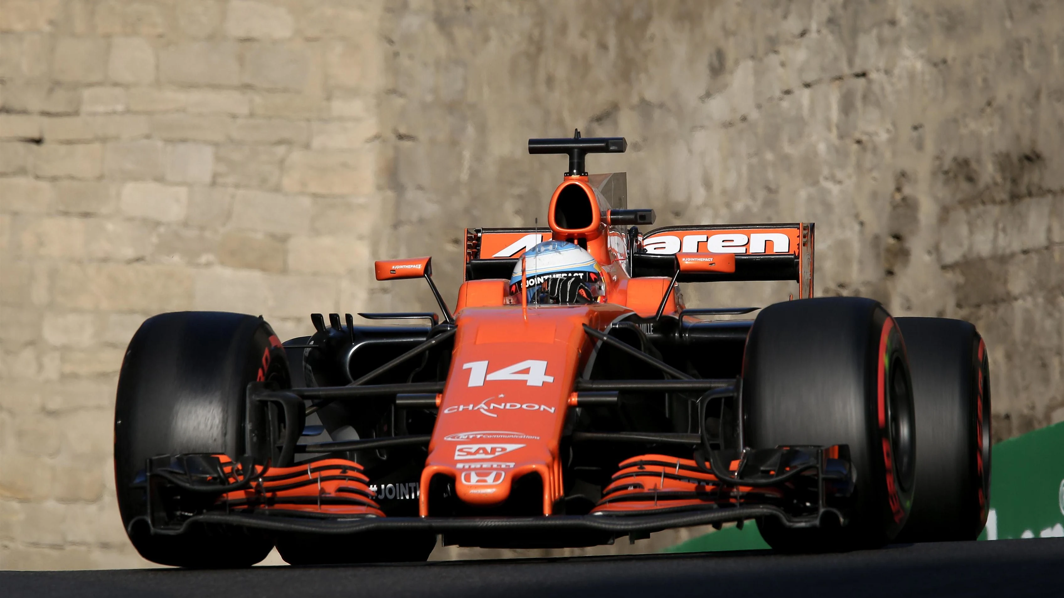 Fernando Alonso (ESP) McLaren MCL32 at Formula One World Championship, Rd8, Azerbaijan Grand Prix,