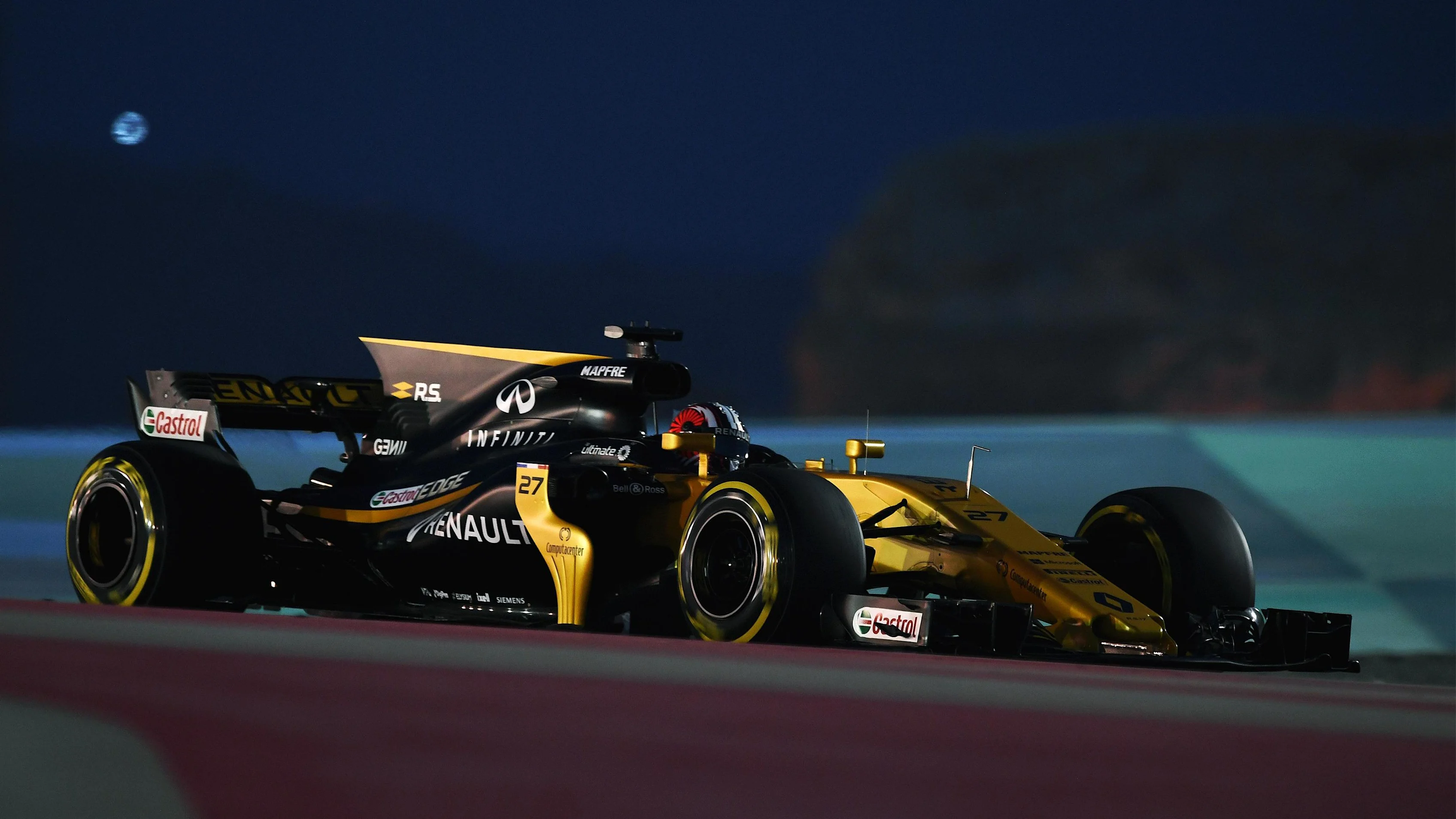 Nico Hulkenberg (GER) Renault Sport F1 Team RS17 at Formula One World Championship, Rd3, Bahrain Grand Prix Practice, Bahrain International Circuit, Sakhir, Bahrain, Friday 14 April 2017. © Sutton Motorsport Images