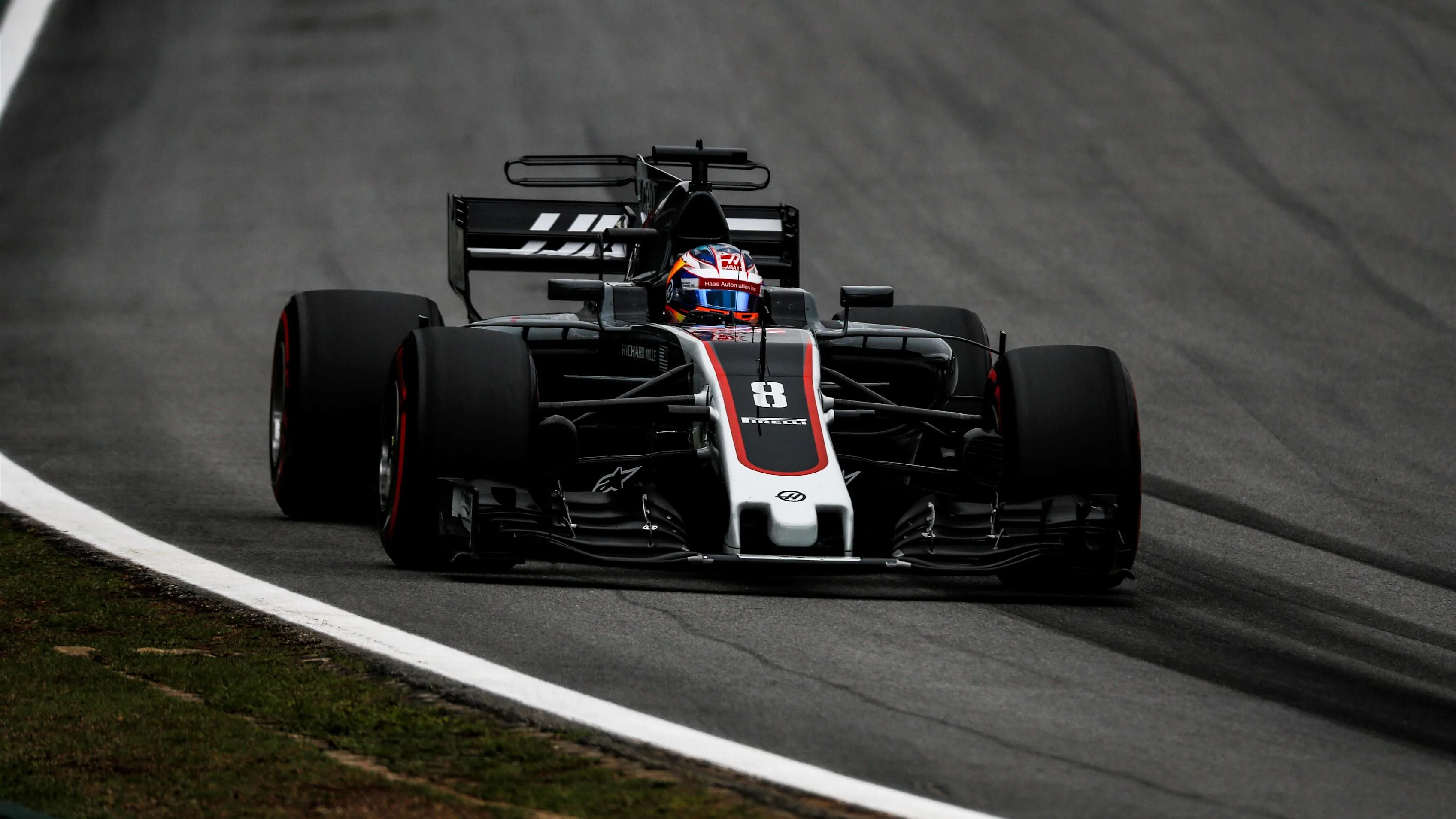 Romain Grosjean (FRA) Haas VF-17 at Formula One World Championship, Rd19, Brazilian Grand Prix, Qualifying, Interlagos, Sao Paulo, Brazil, Saturday 11 November 2017. © Manuel Goria/Sutton Images