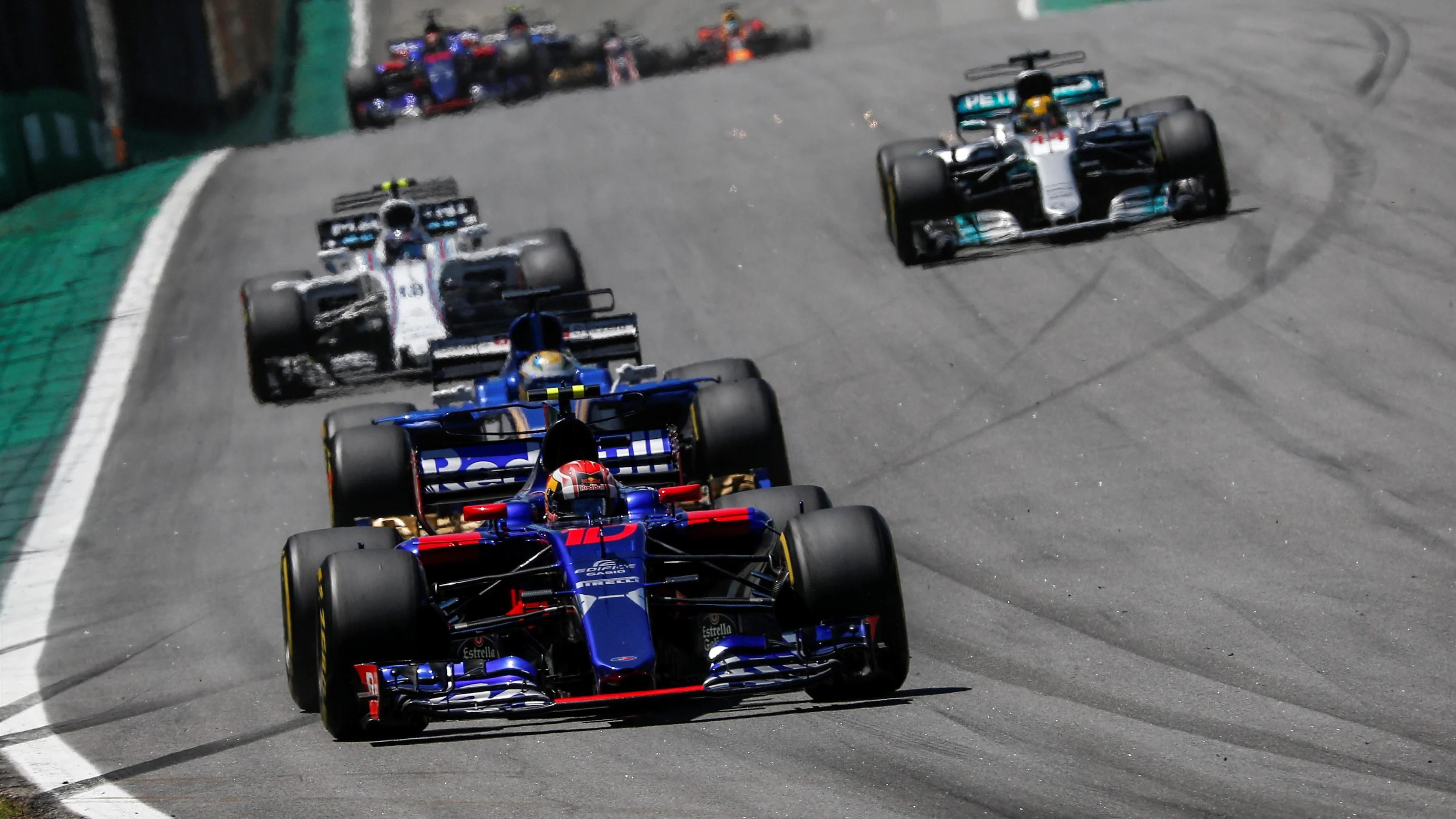 Pierre Gasly (FRA) Scuderia Toro Rosso STR12 at Formula One World Championship, Rd19, Brazilian Grand Prix, Race, Interlagos, Sao Paulo, Brazil, Sunday 12 November 2017. © Manuel Goria/Sutton Images