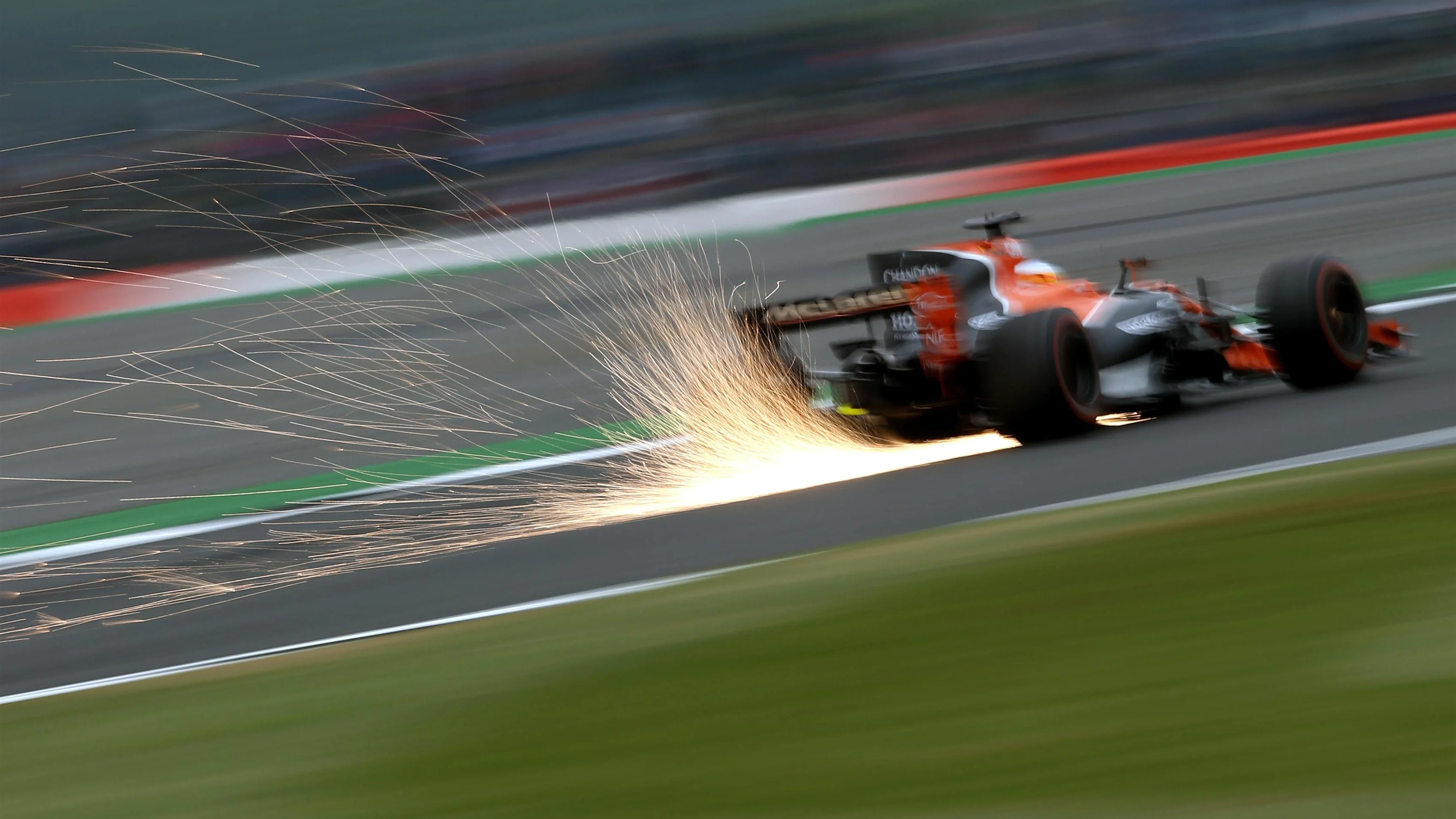 Fernando Alonso (ESP) McLaren MCL32 at Formula One World Championship, Rd10, British Grand Prix, Qualifying, Silverstone, England, Saturday 15 July 2017. © Sutton Images