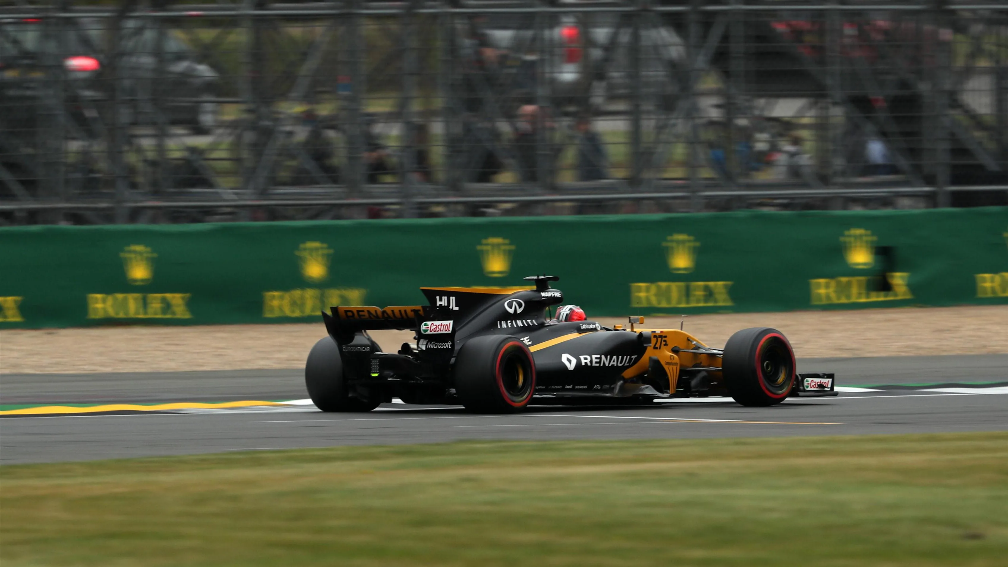 Nico Hulkenberg (GER) Renault Sport F1 Team RS17 at Formula One World Championship, Rd10, British Grand Prix, Qualifying, Silverstone, England, Saturday 15 July 2017. © Sutton Images