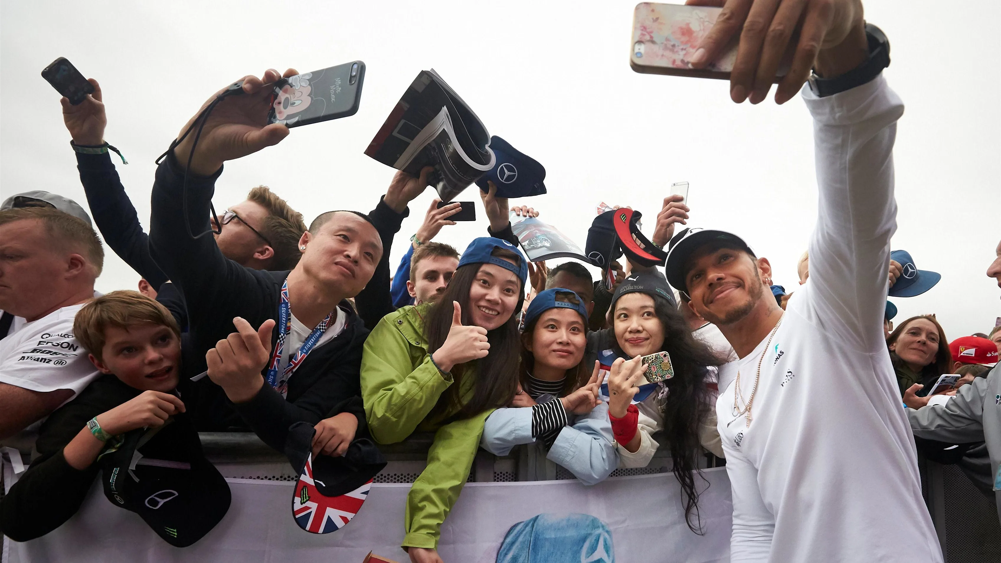 Lewis Hamilton (GBR) Mercedes AMG F1 fans selfie at Formula One World Championship, Rd10, British