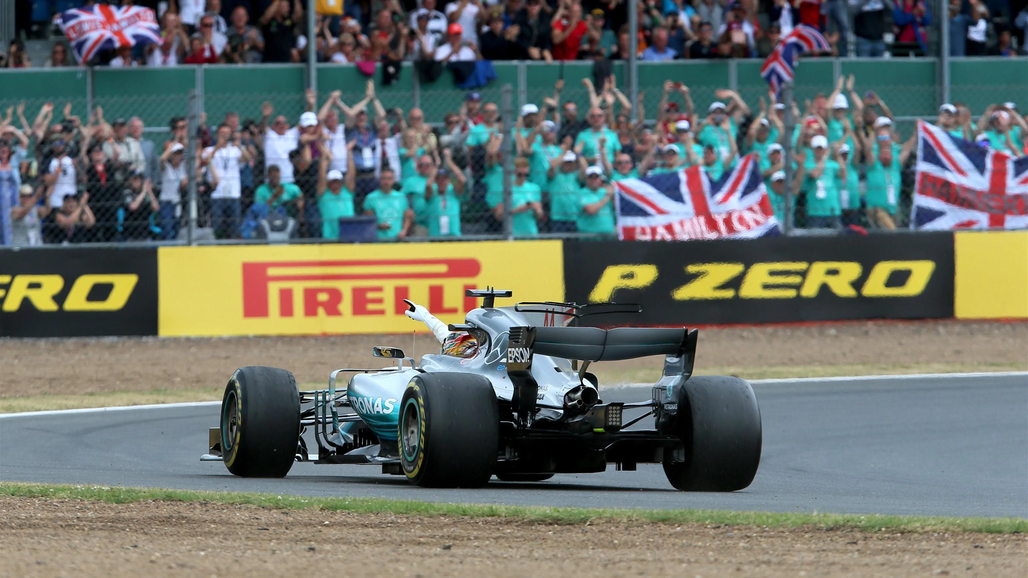 Race winner Lewis Hamilton (GBR) Mercedes-Benz F1 W08 Hybrid celebrates at the end of the race at