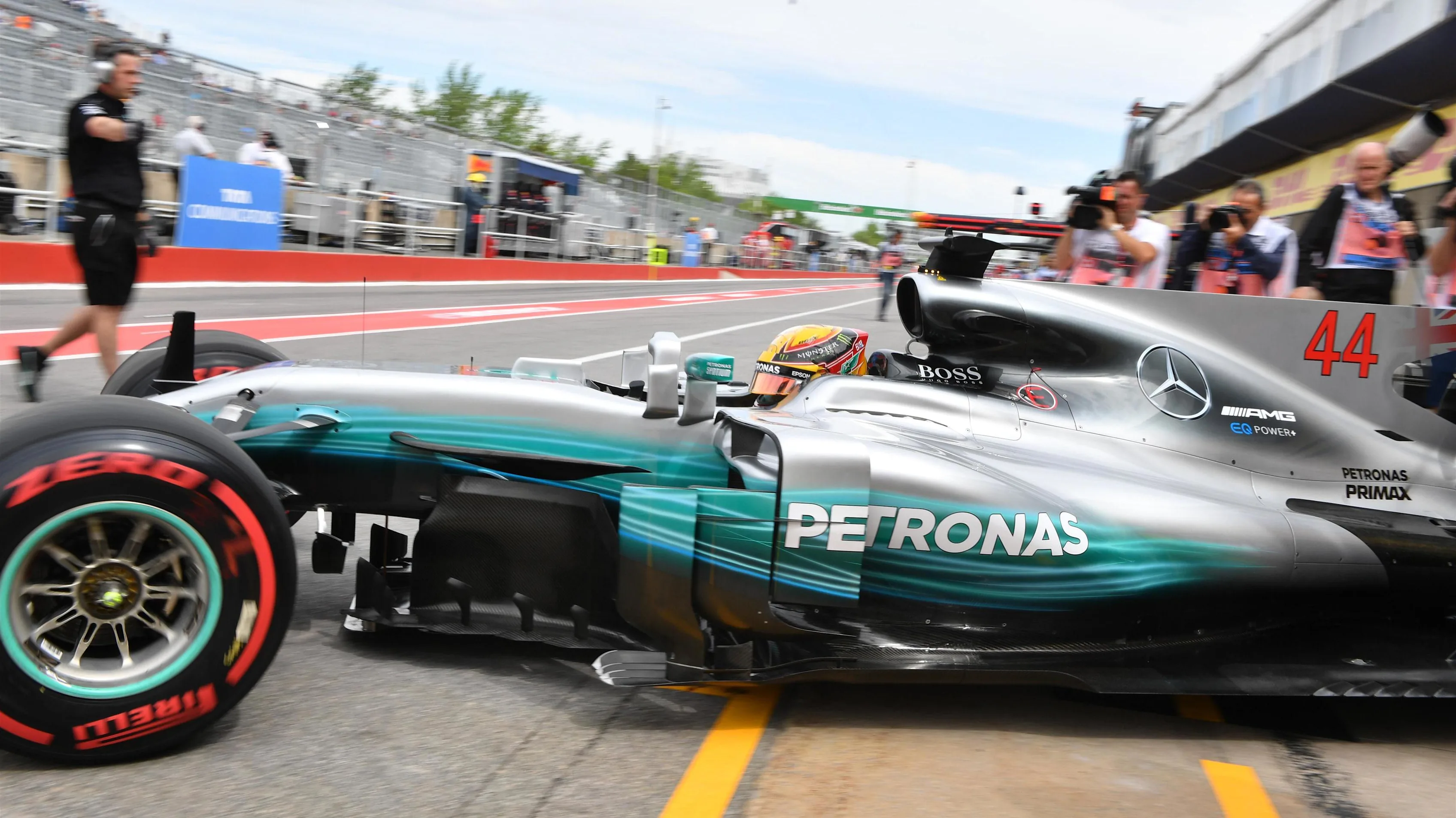 Lewis Hamilton (GBR) Mercedes-Benz F1 W08 Hybrid at Formula One World Championship, Rd7, Canadian