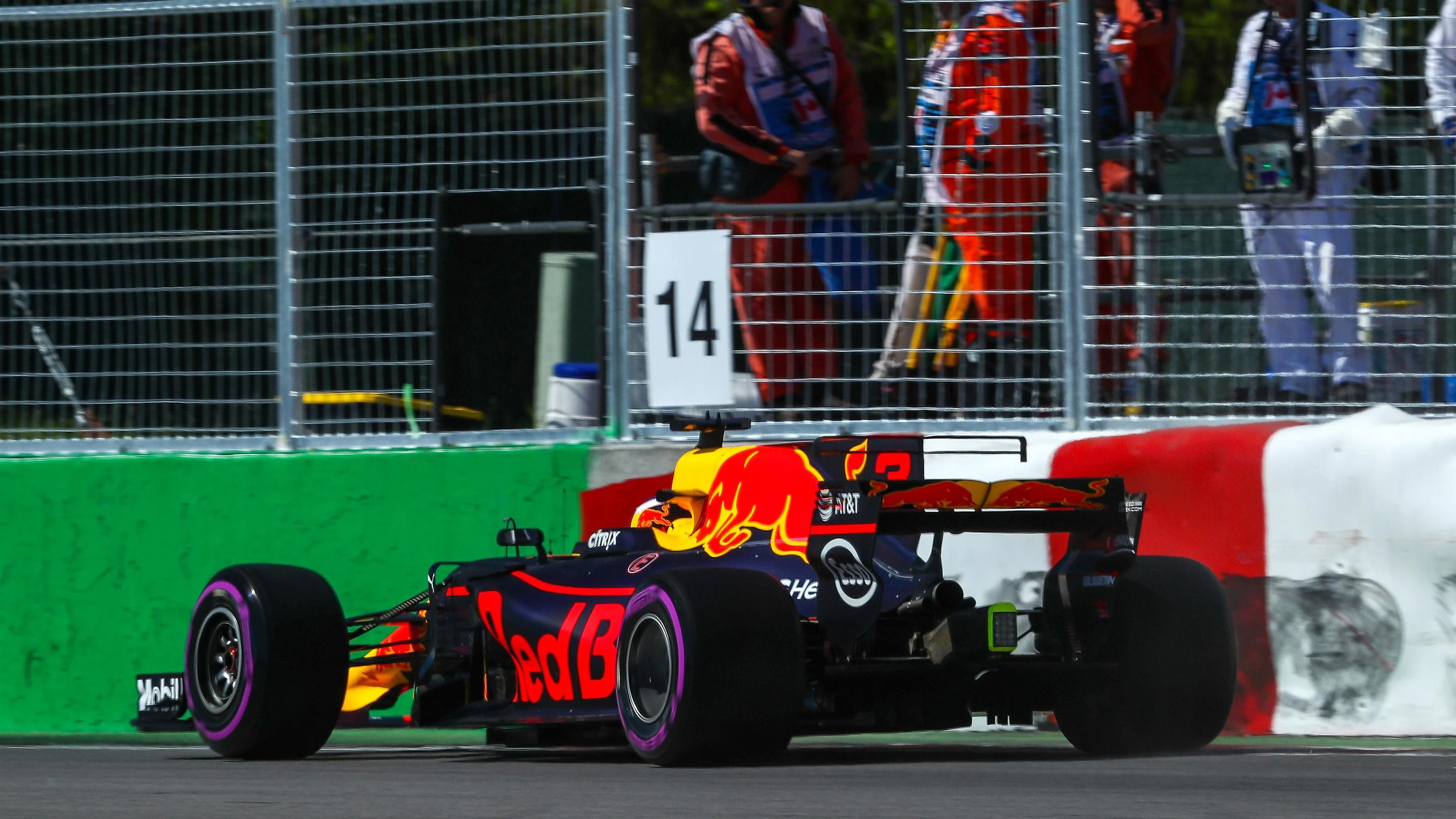 Daniel Ricciardo (AUS) Red Bull Racing RB13 at Formula One World Championship, Rd7, Canadian Grand