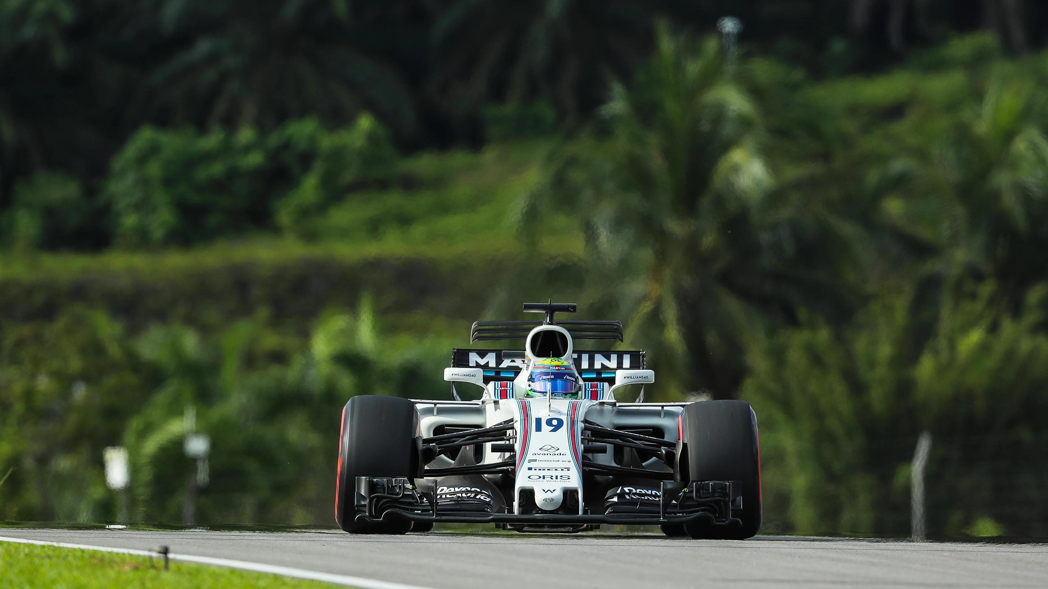 Felipe Massa (BRA) Williams FW40 at Formula One World Championship, Rd15, Malaysian Grand Prix, Qualifying, Sepang, Malaysia, Saturday 30 September 2017. © Kym Illman/Sutton Images
