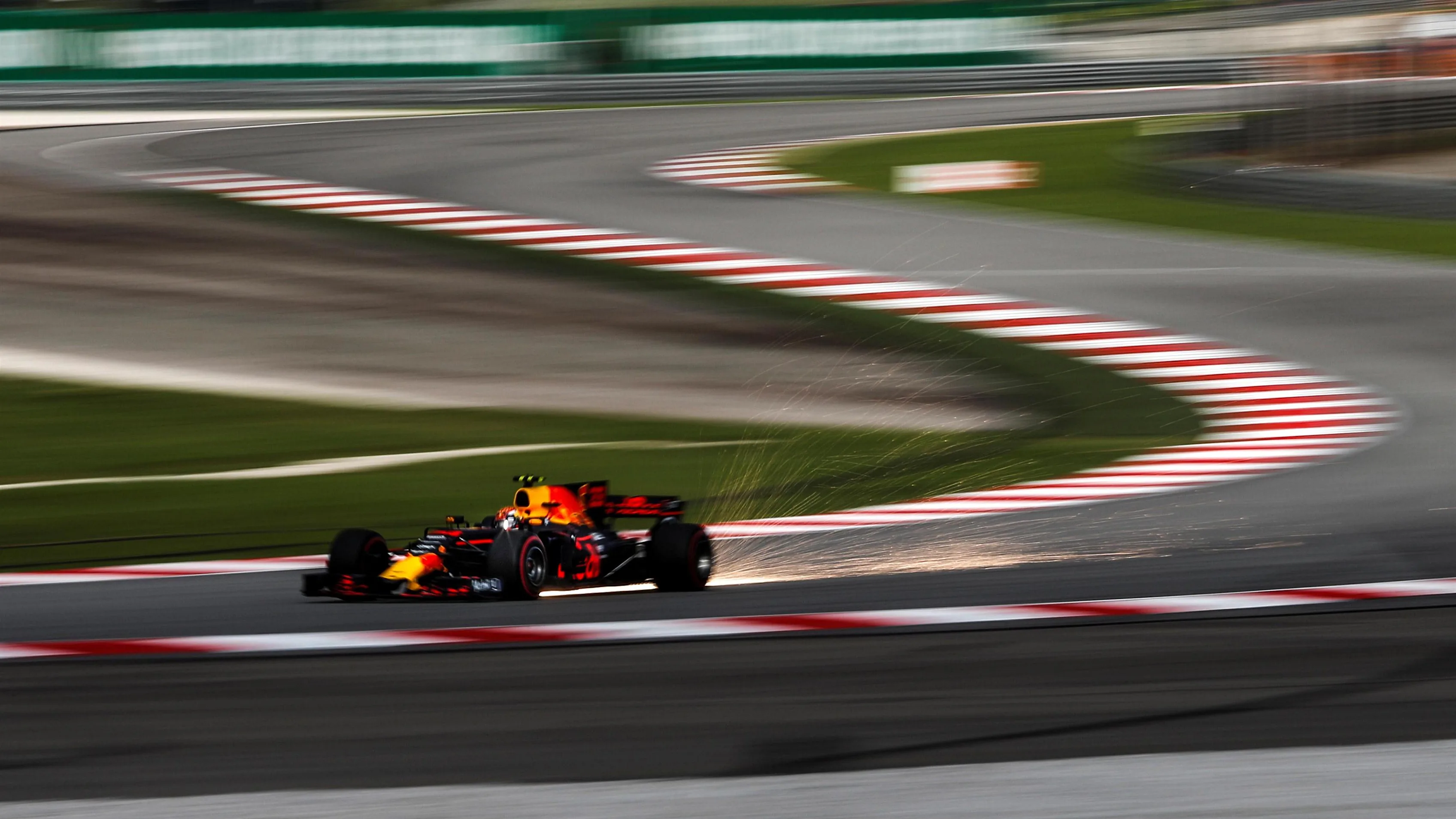 Max Verstappen (NED) Red Bull Racing RB13 sparks at Formula One World Championship, Rd15, Malaysian