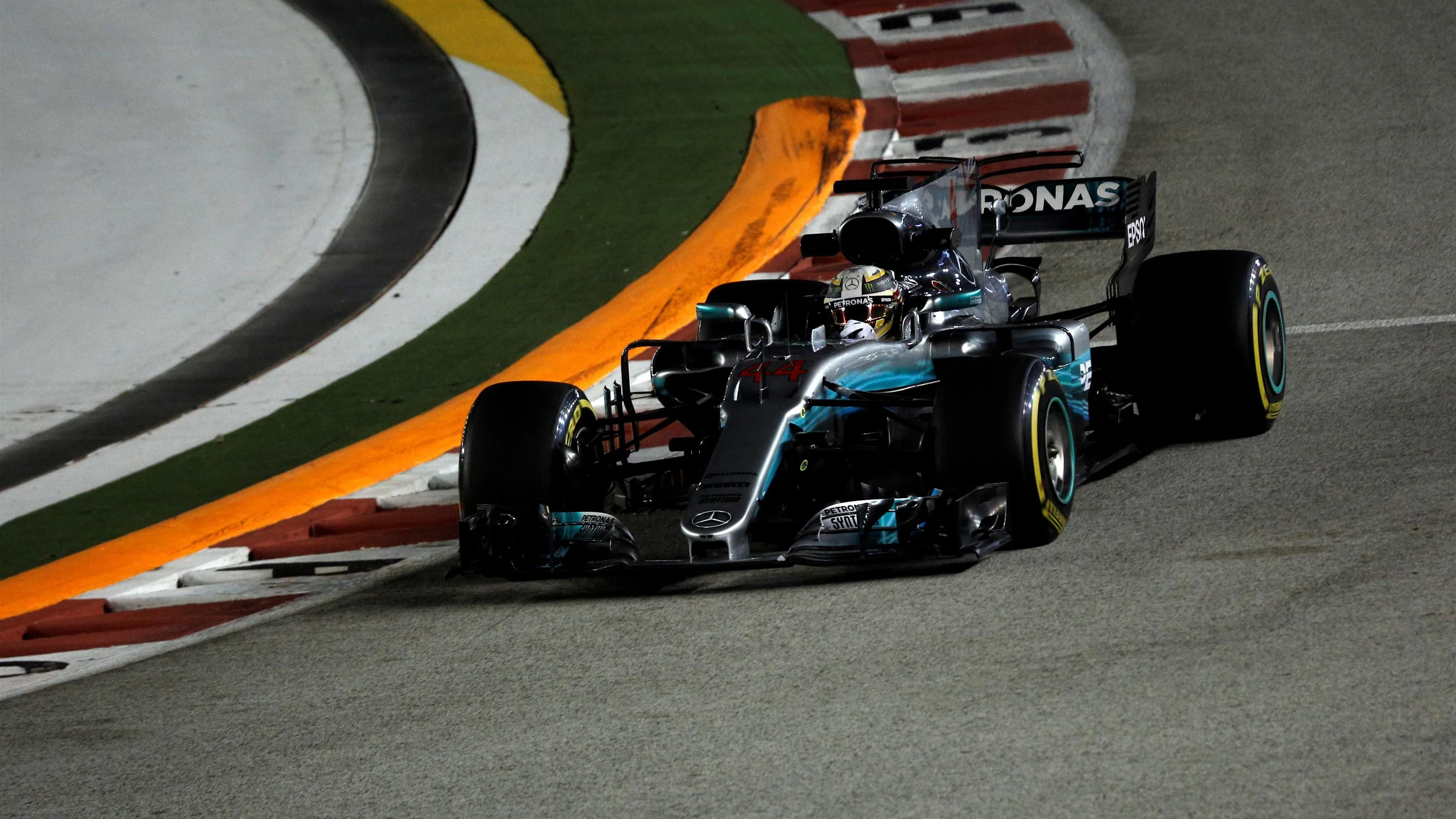 Lewis Hamilton (GBR) Mercedes-Benz F1 W08 Hybrid at Formula One World Championship, Rd14, Singapore Grand Prix, Practice, Marina Bay Street Circuit, Singapore, Friday 15 September 2017. © Manuel Goria/Sutton Images