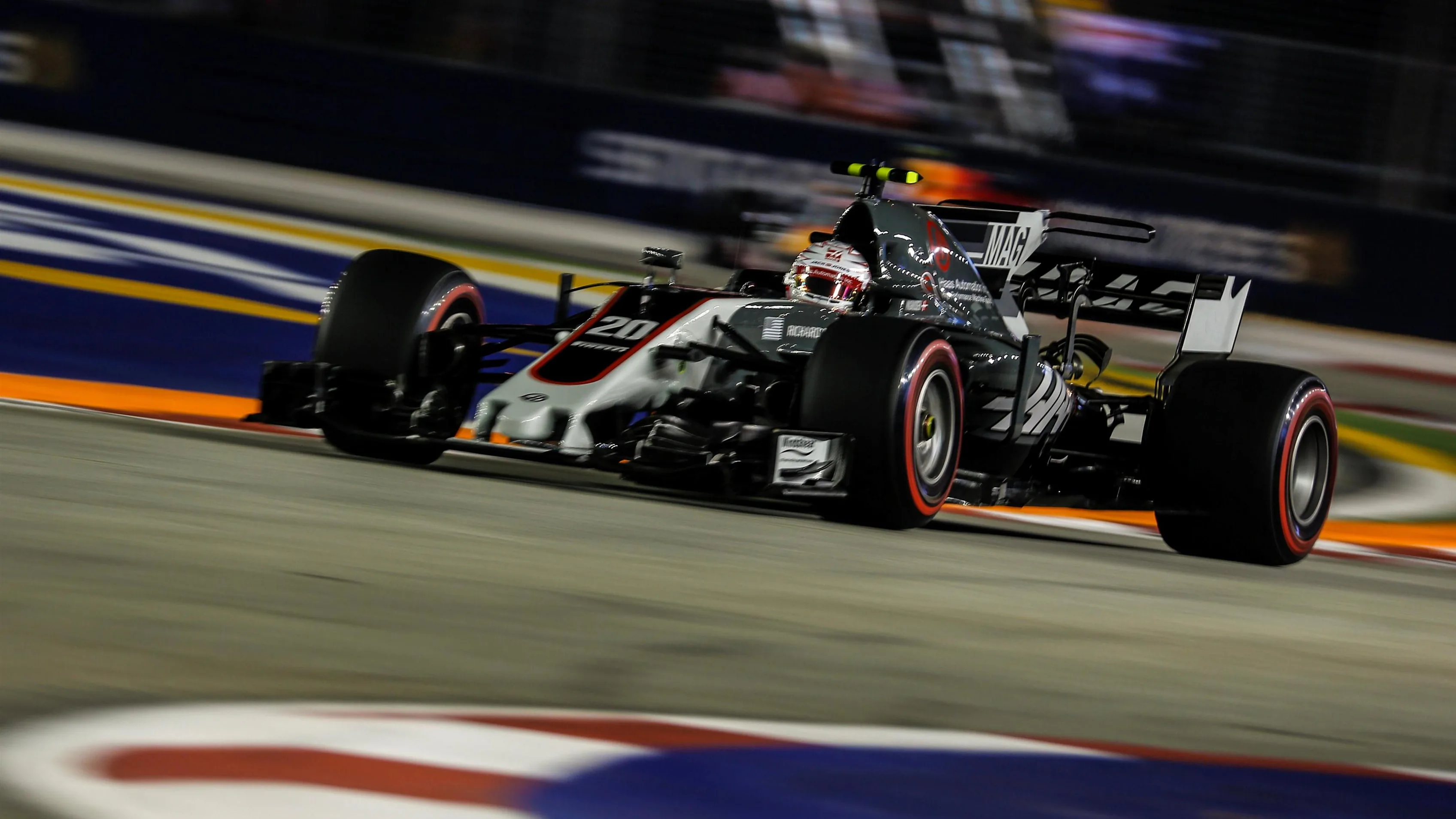 Kevin Magnussen (DEN) Haas VF-17 at Formula One World Championship, Rd14, Singapore Grand Prix,